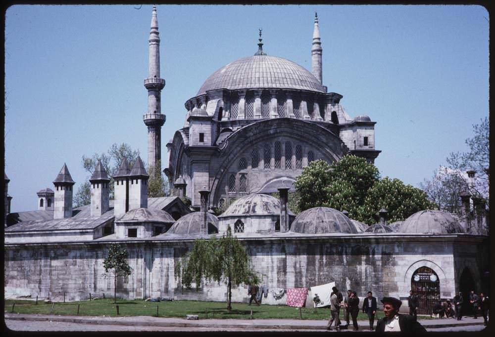 Nuruosmaniye Camii