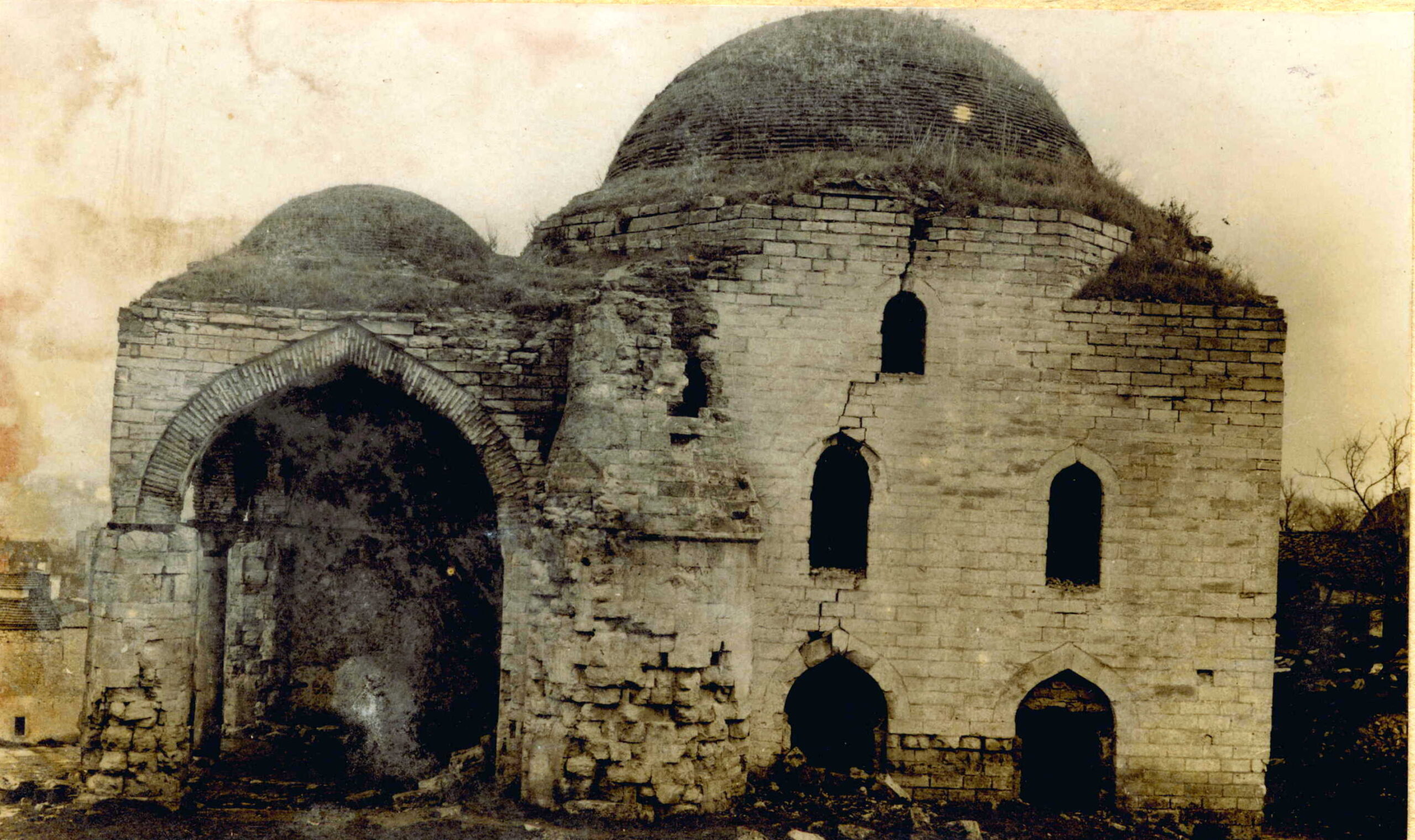 Yarhisar Camii
