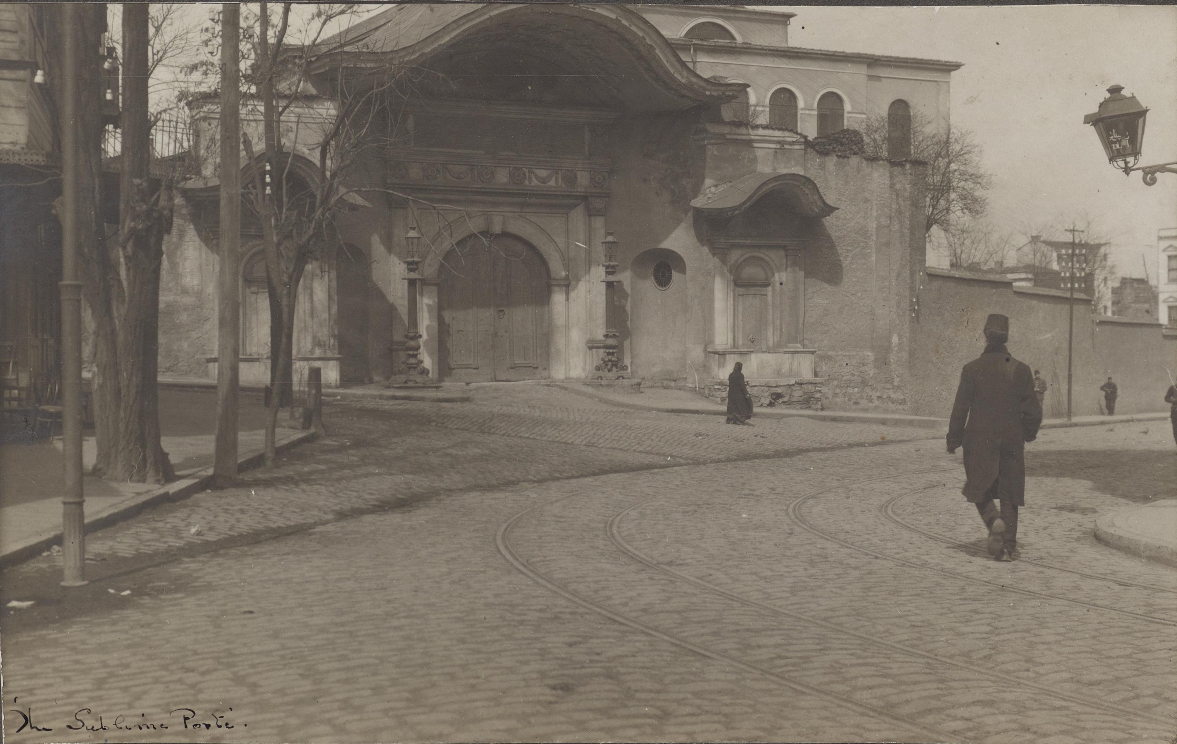 Bab-ı Ali Alay Köşkü Kapısı