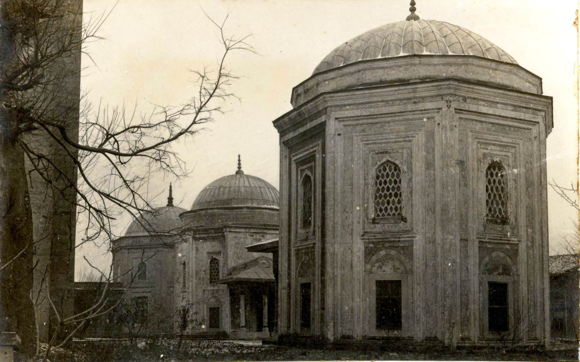 Abdülmecit Türbesi