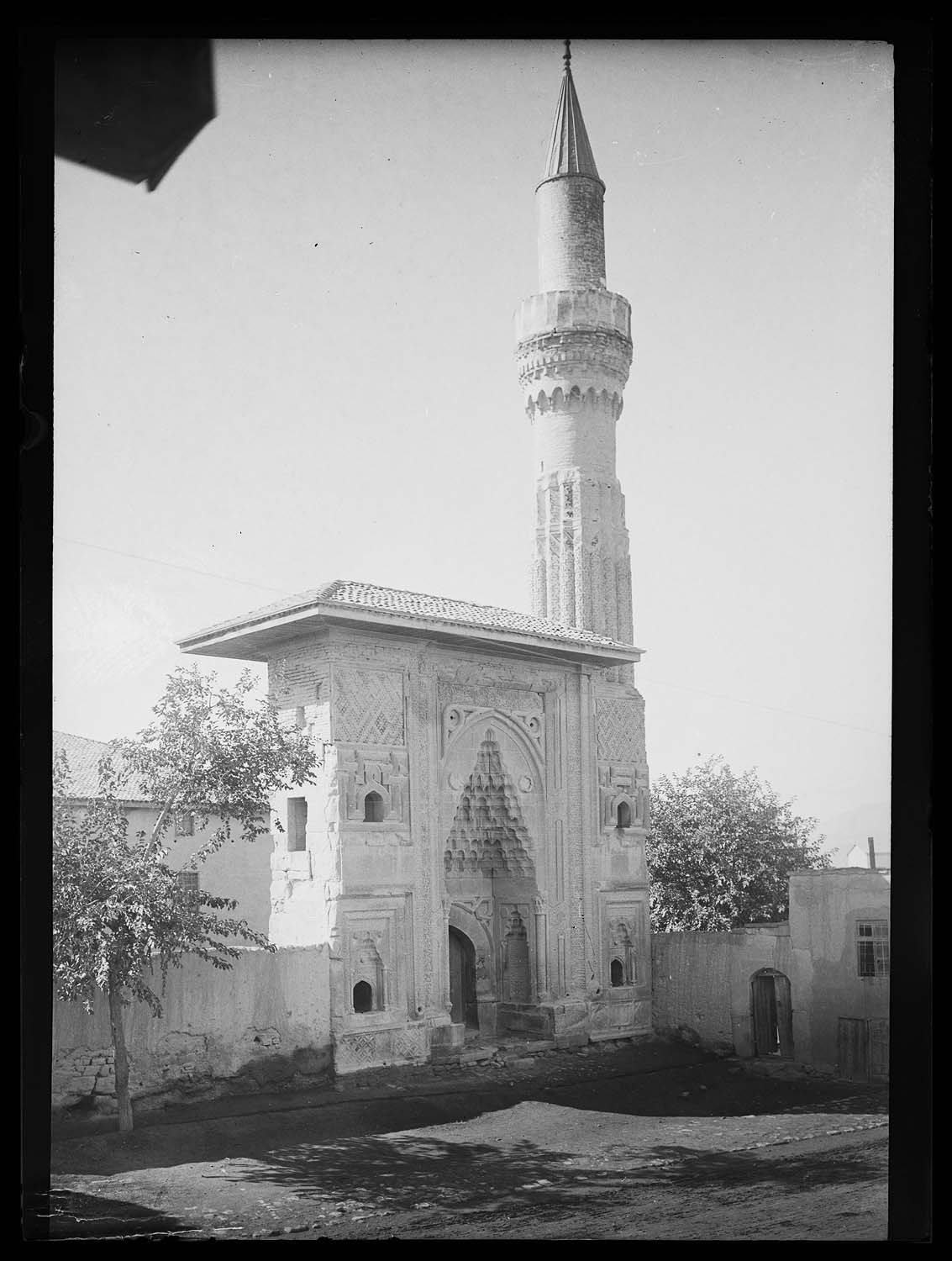 Sahip Ata Camii