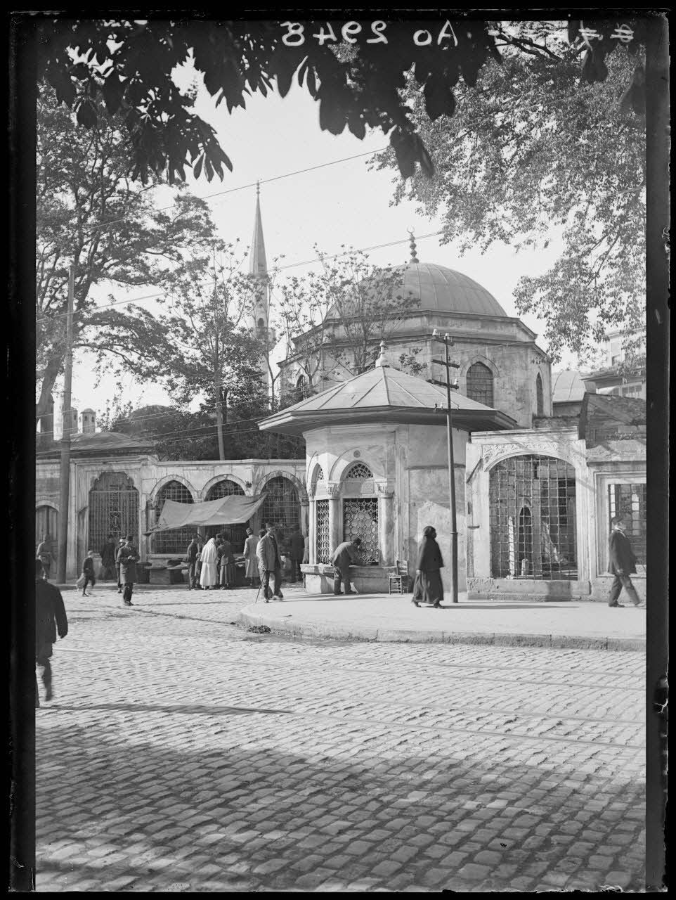 Koca Sinan Paşa Sebili ve Çorlulu Ali Paşa Medresesi