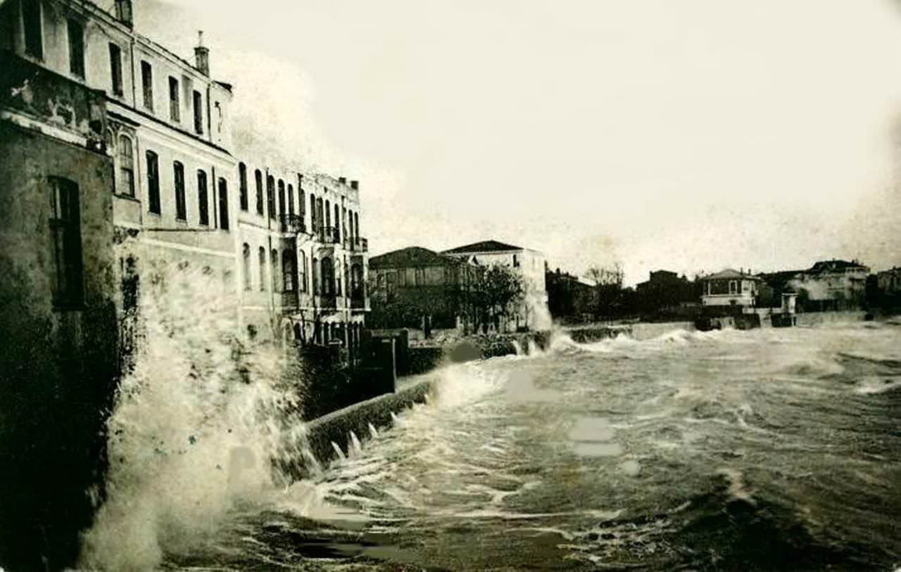 Yeşilköy’de Lodos