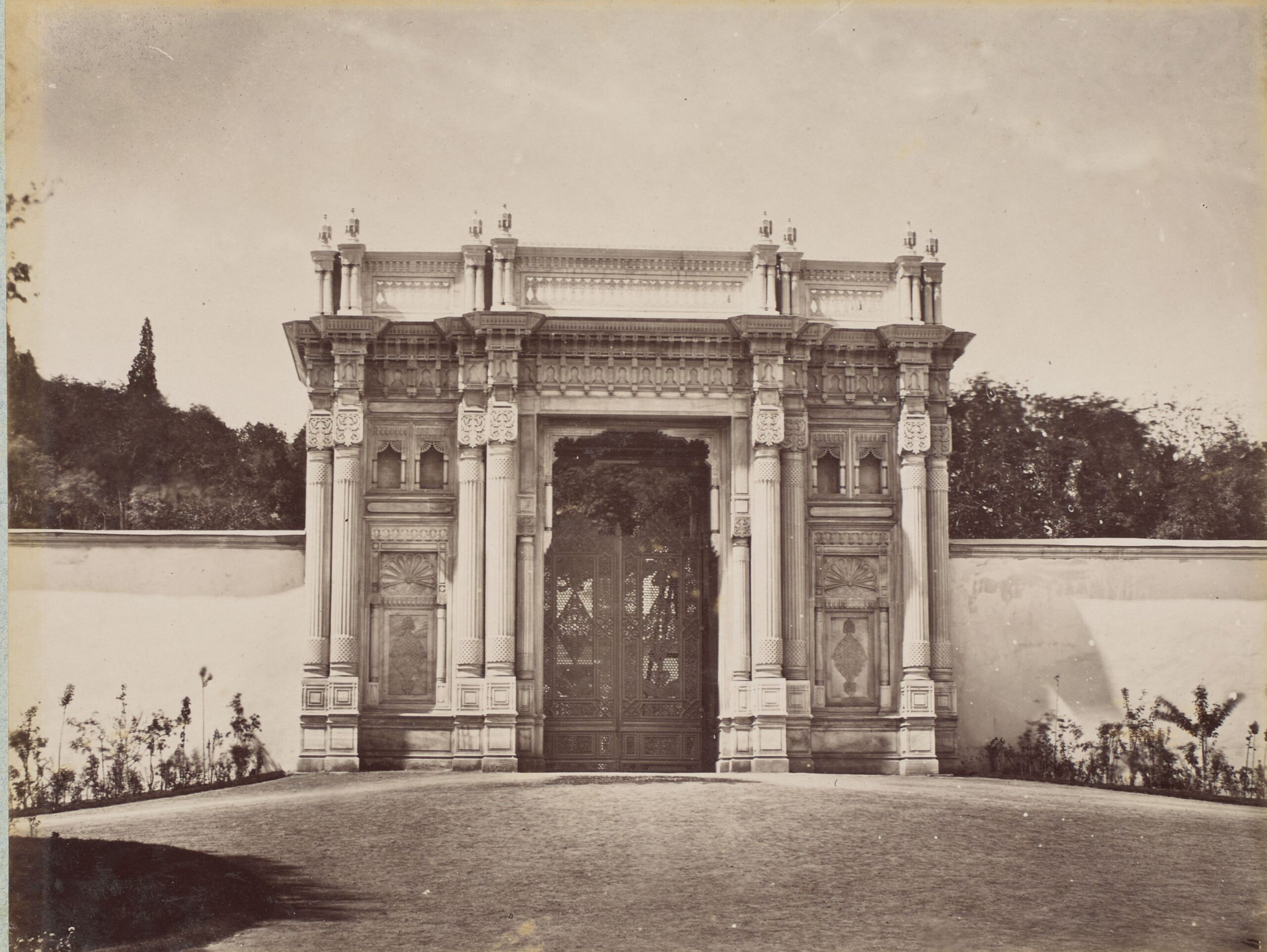 Çırağan Palace Garden Door