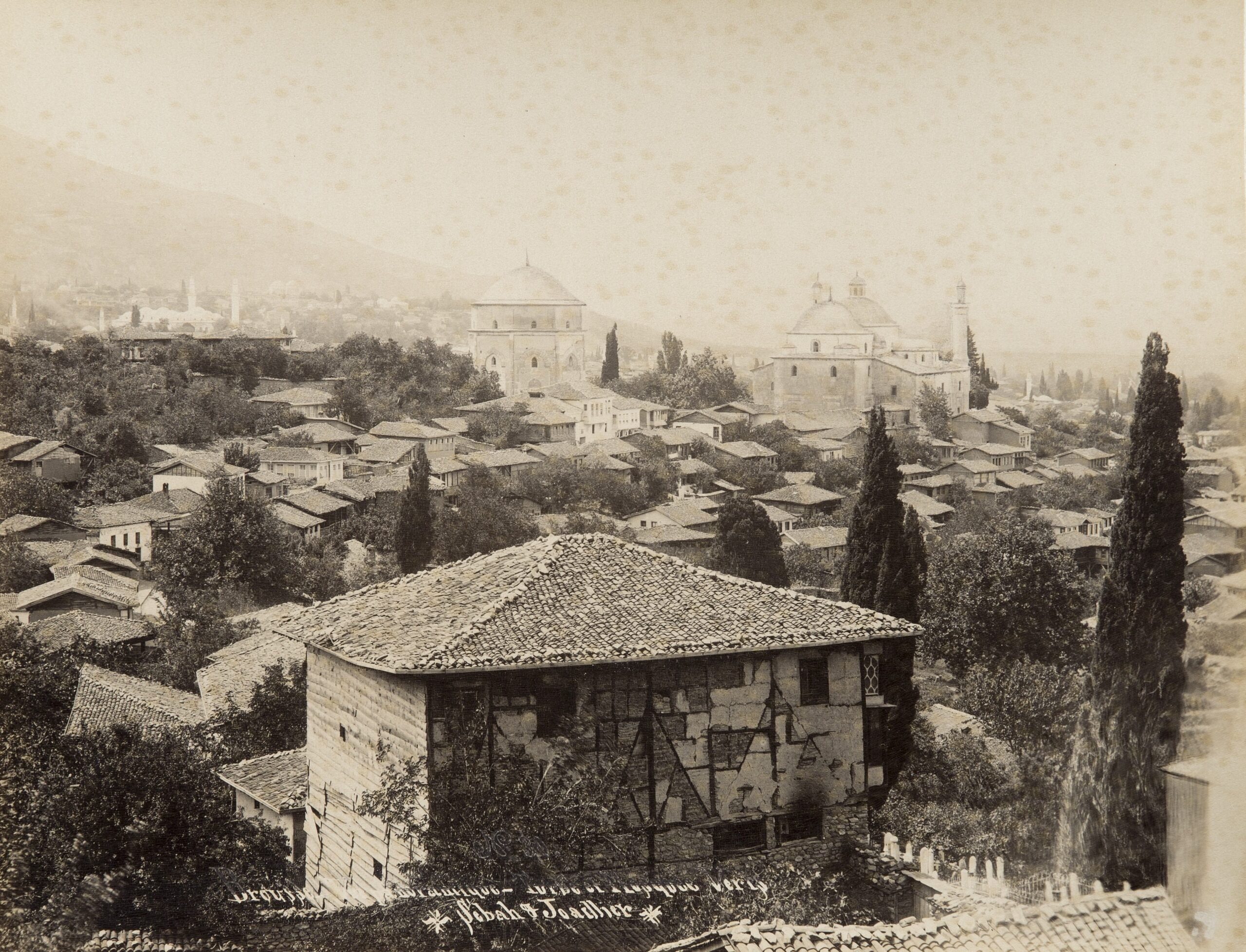 Yeşil Türbe ve Yeşil Cami