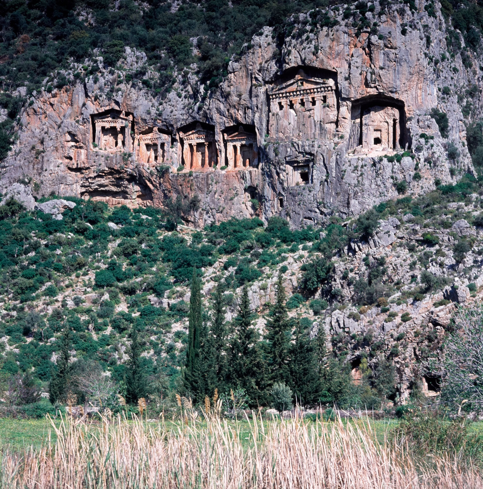 Kaunos Kral Mezarları