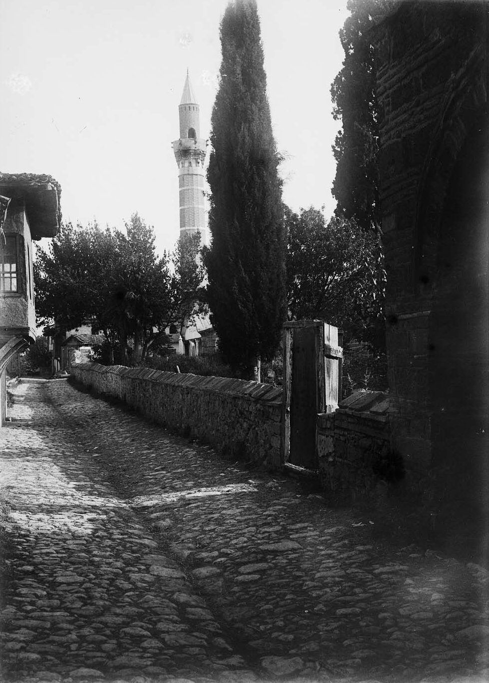 Eşrefzade Camii Minaresi