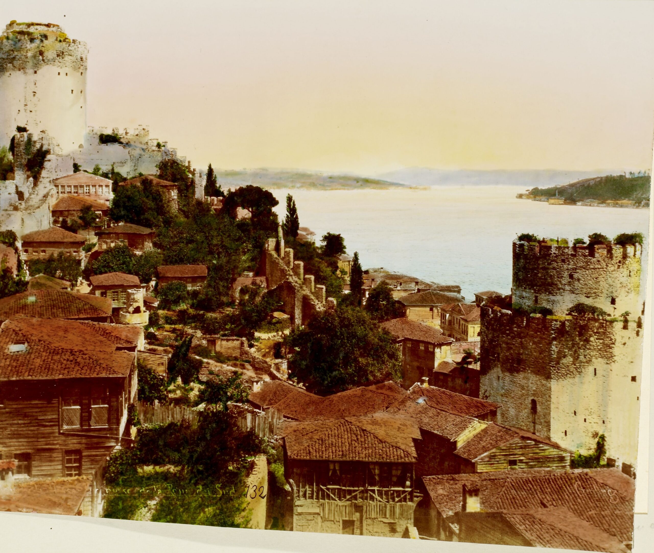 Rumeli Hisarı İçindeki Evler
