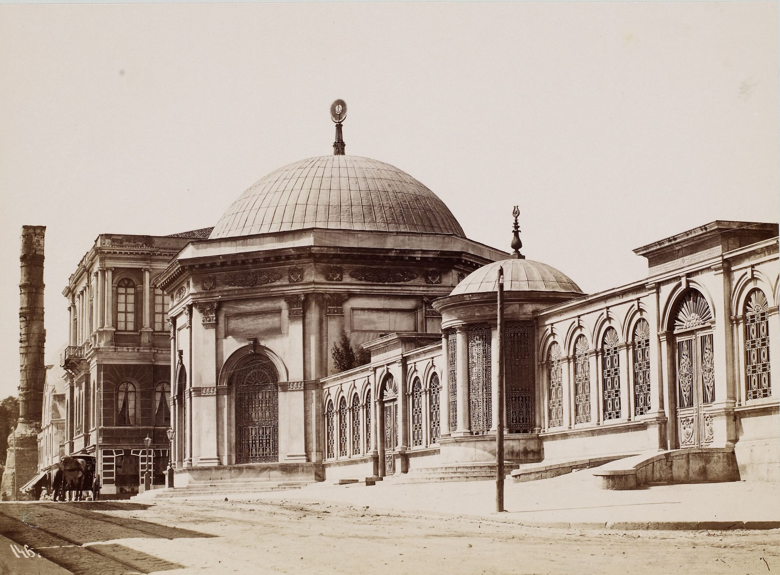 Sultan II. Mahmut Türbesi