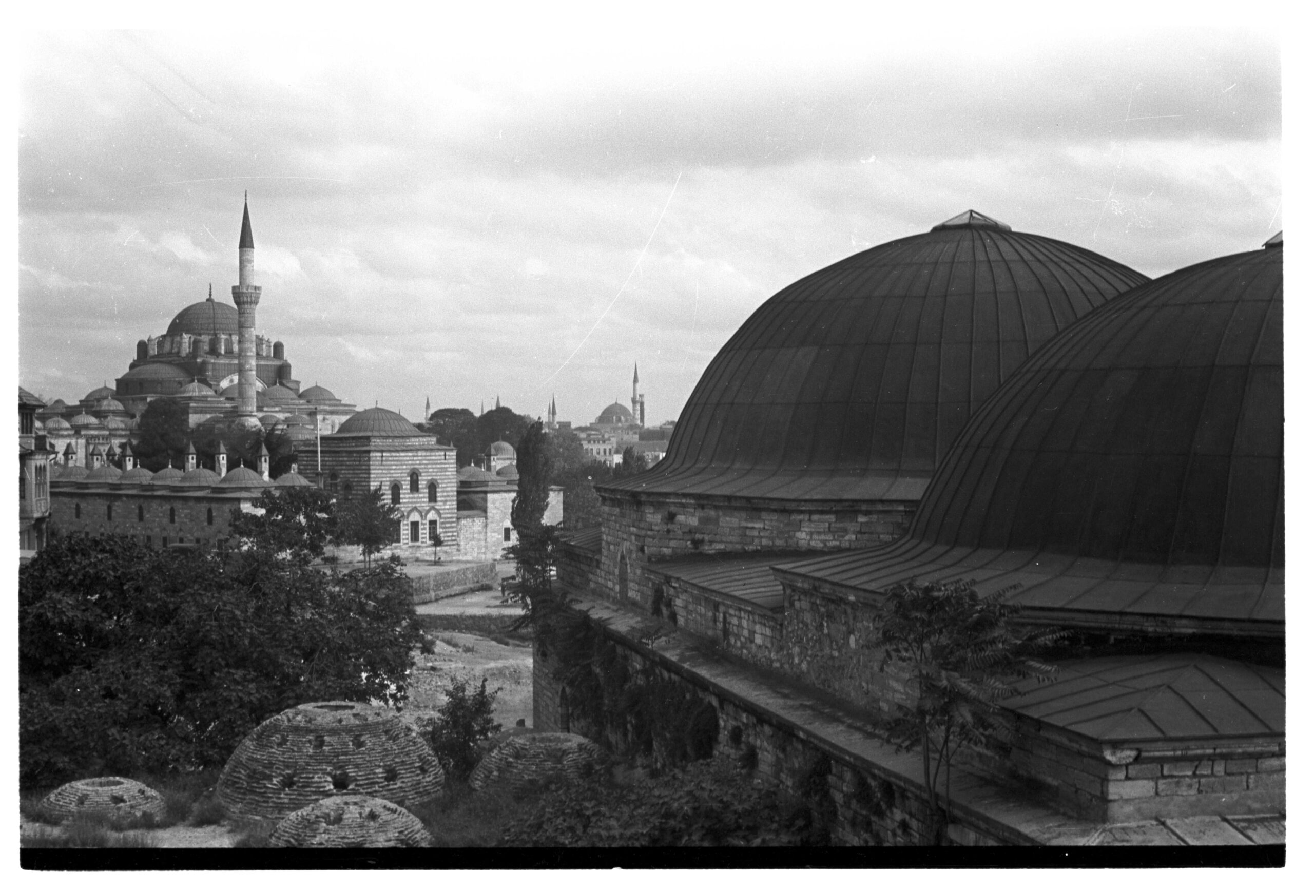 İstanbul Üniversitesinin dördüncü katından Beyazıt Camii’nin görünüşü