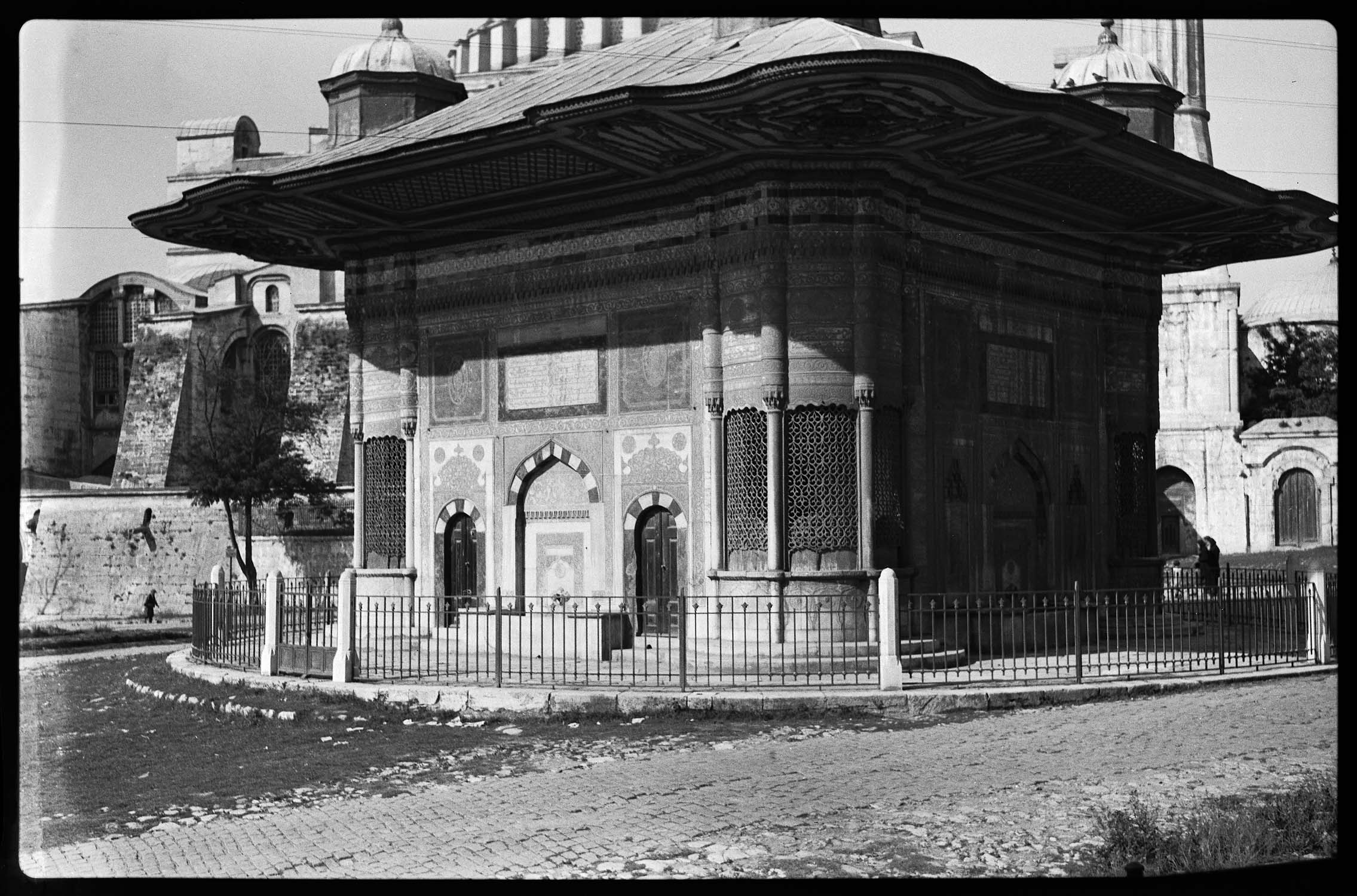 III. Ahmet Sebili ve Çeşmesi