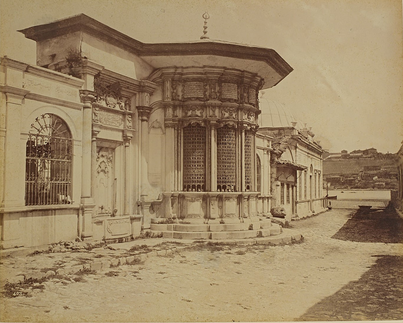 Eyüp Çeşmesi ve Türbeleri