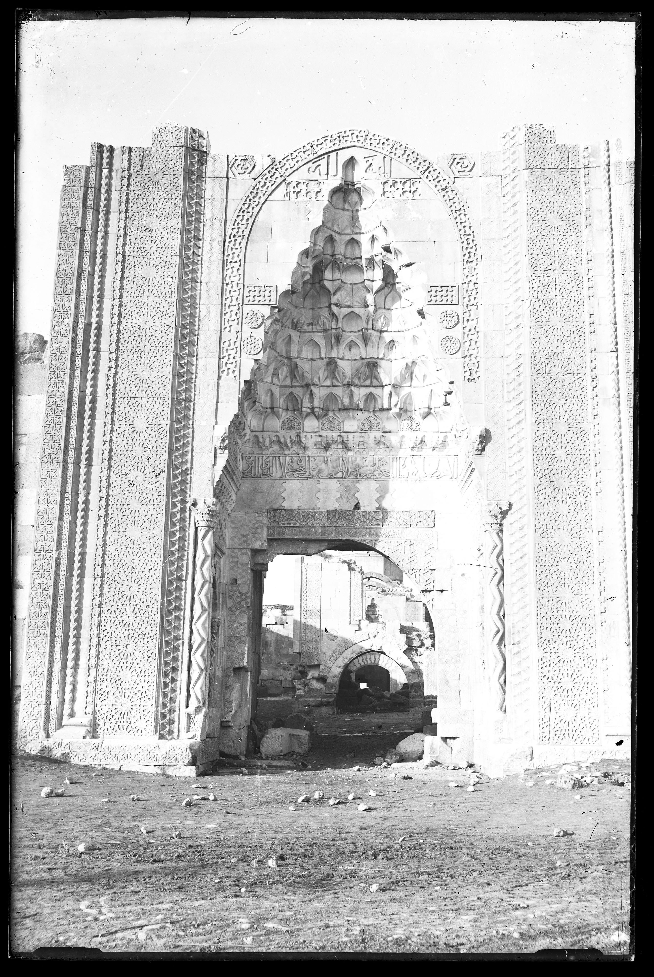 Sultanhanı Kervansarayı Taç Kapısı