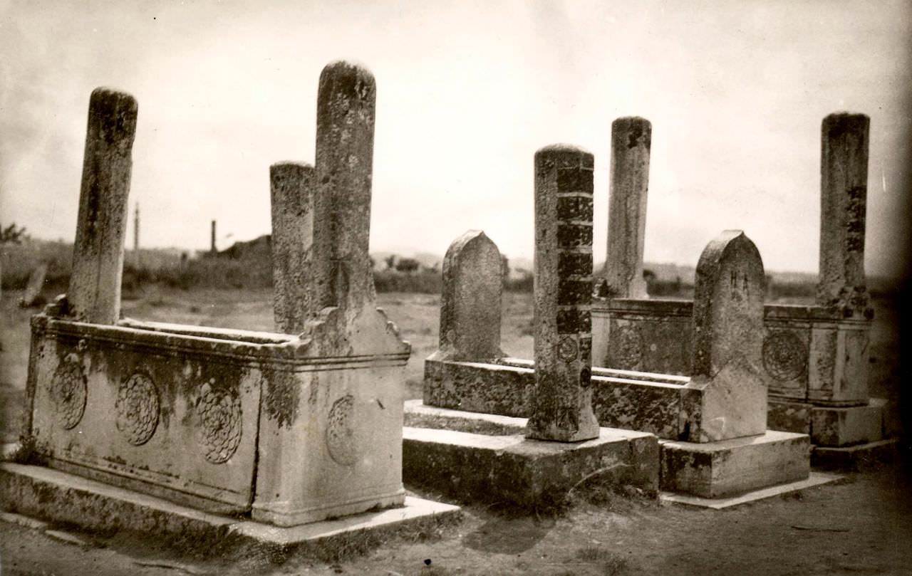 Tombstones in Okmeydanı
