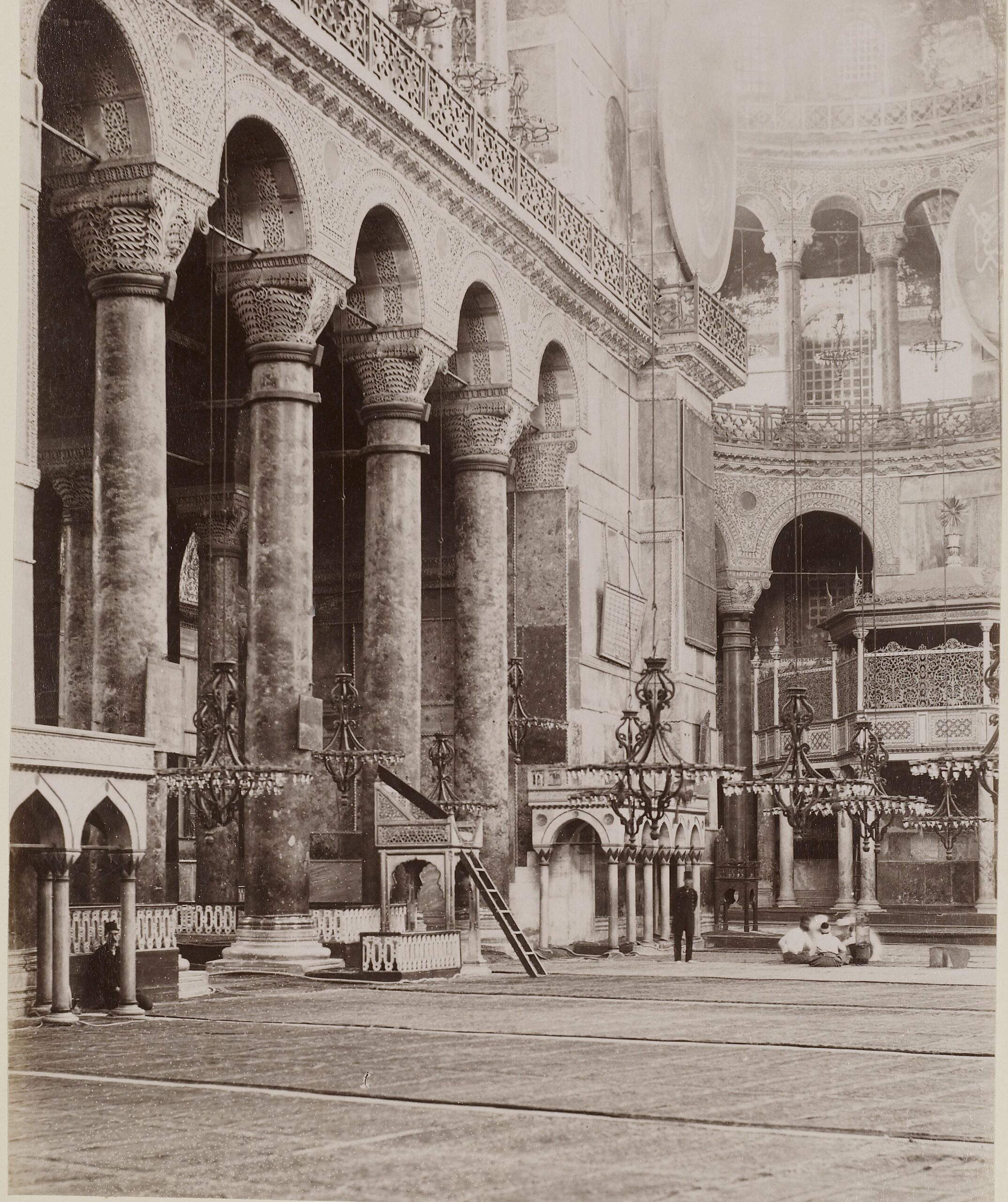 Ayasofya İçinden Görünüm