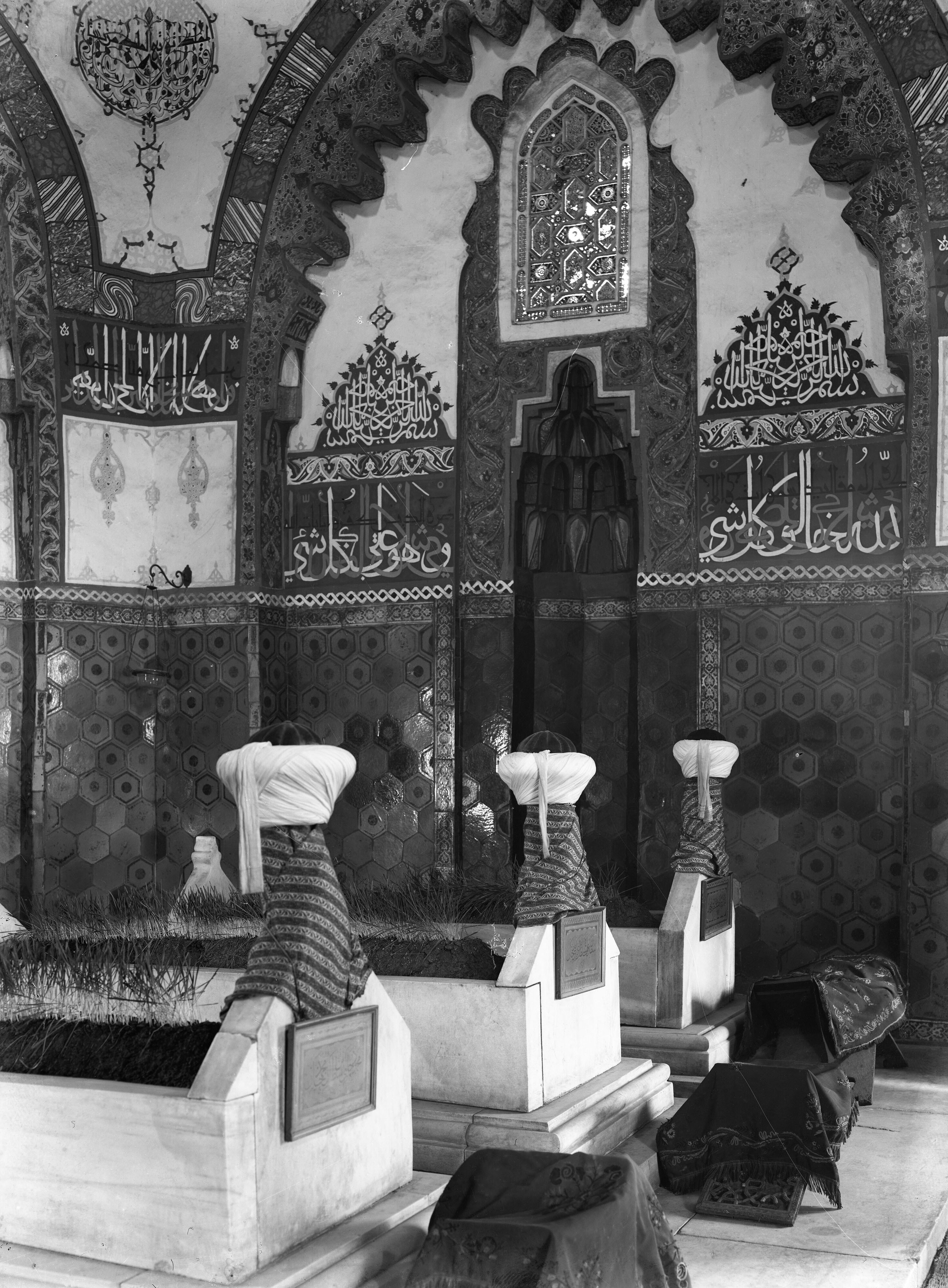 Cem Sultan Türbesi İç Görünümü