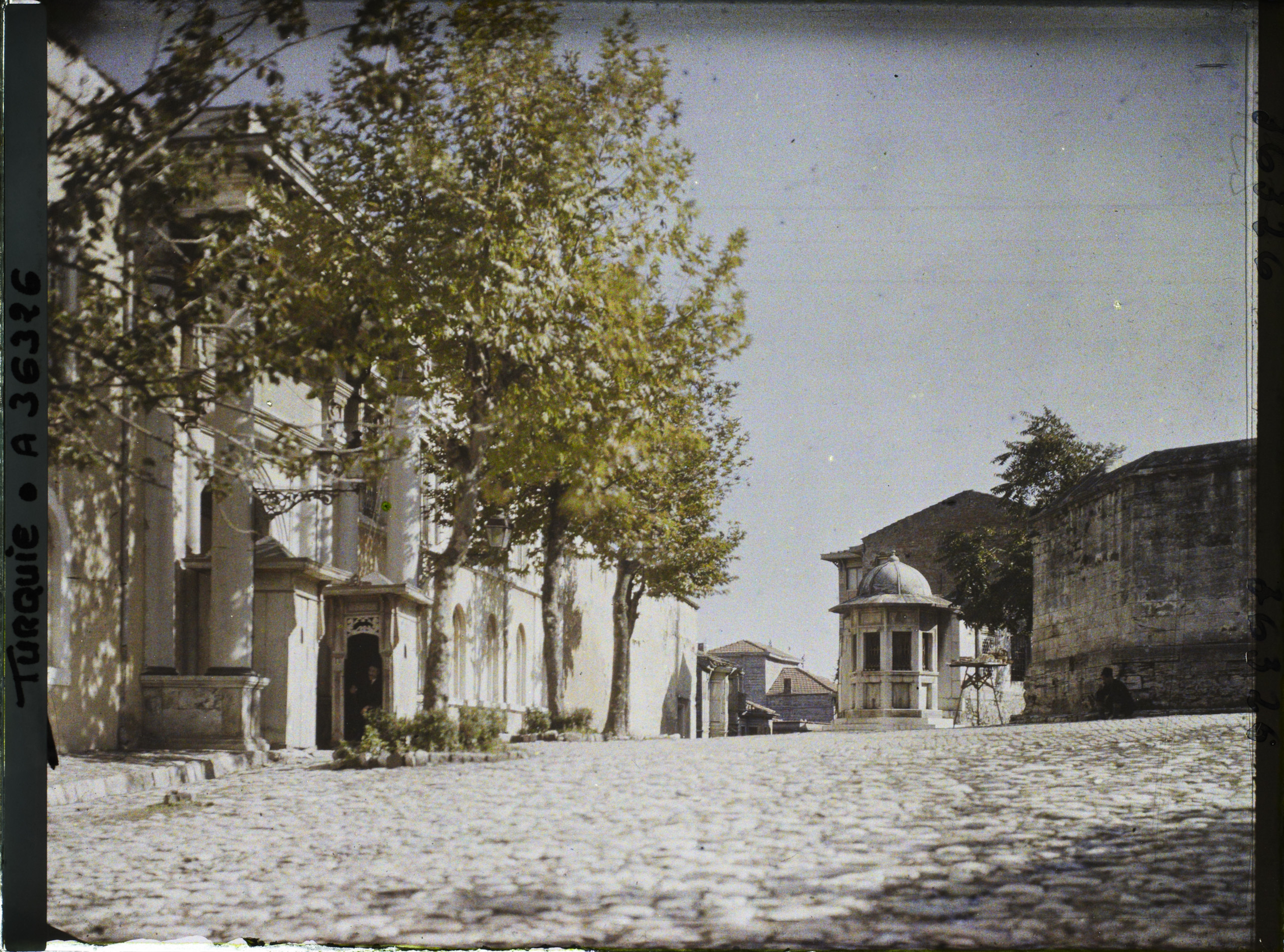 Müftülük Kapısı ve Mimar Sinan Türbesi