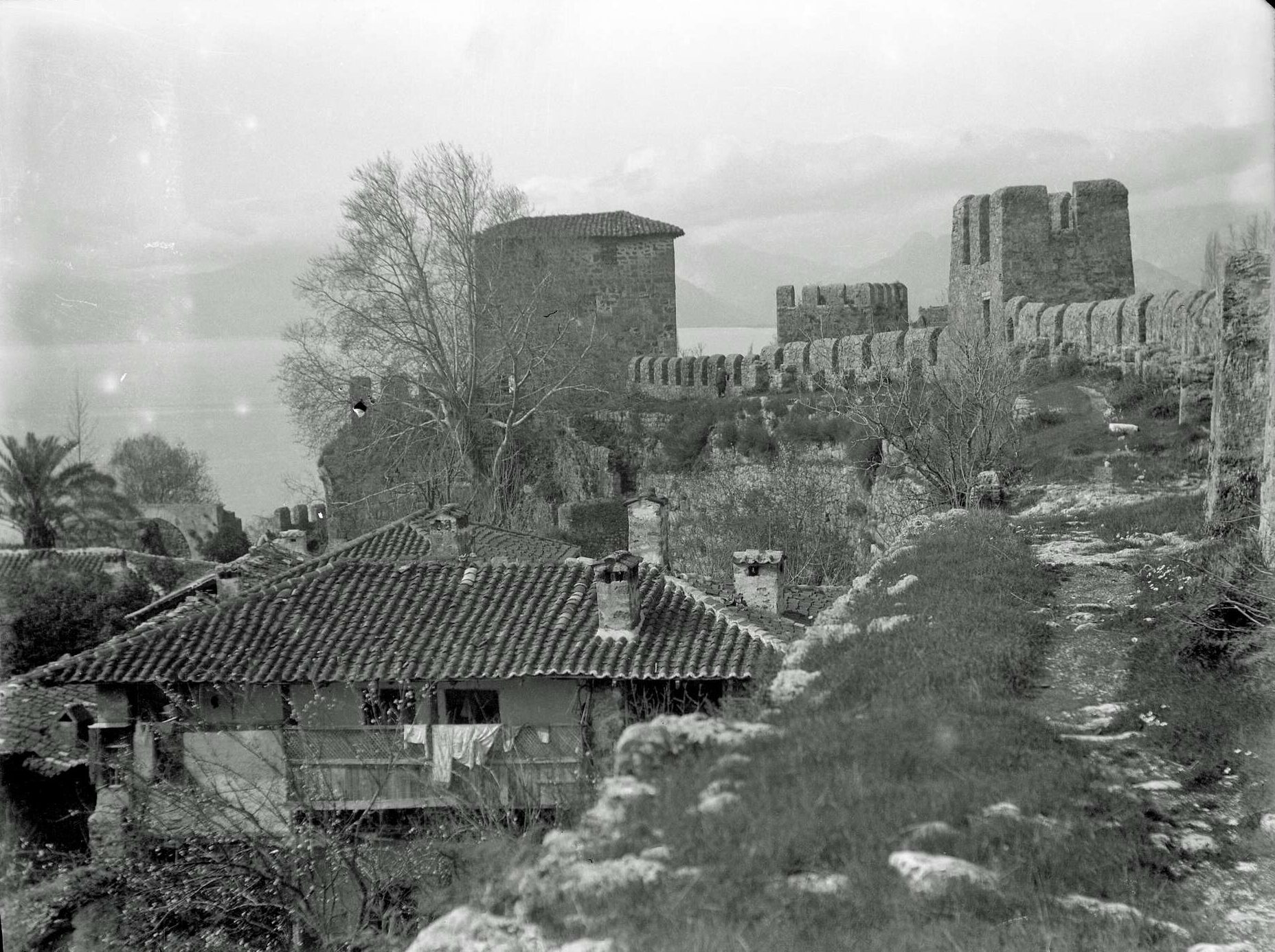 Antalya Surları