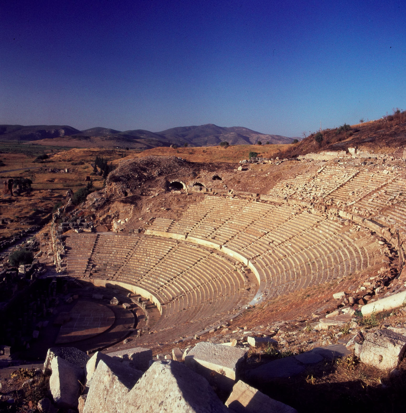 Efes Antik Tiyatrosu