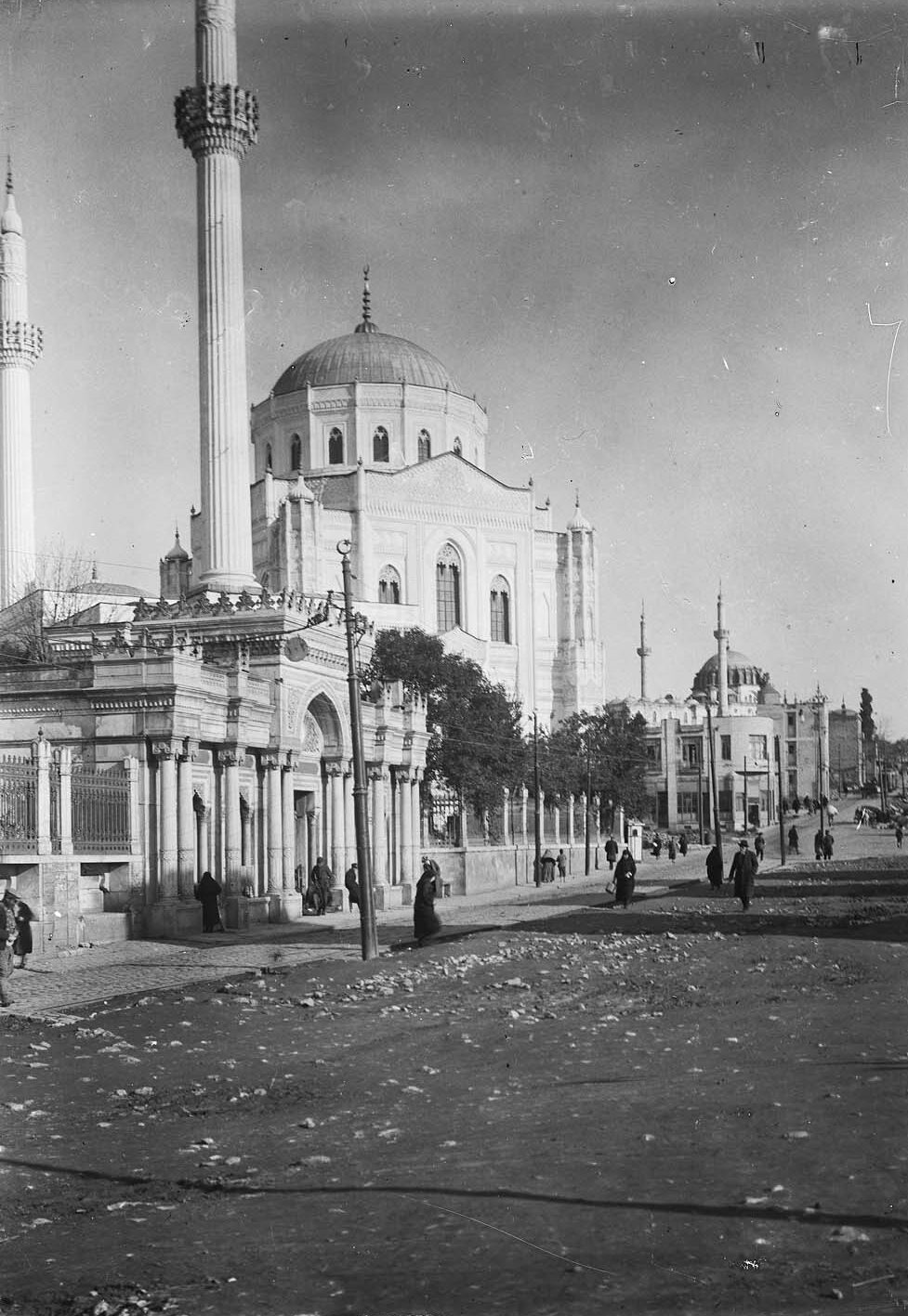 Aksaray Pertevniyal Valide Sultan Camii