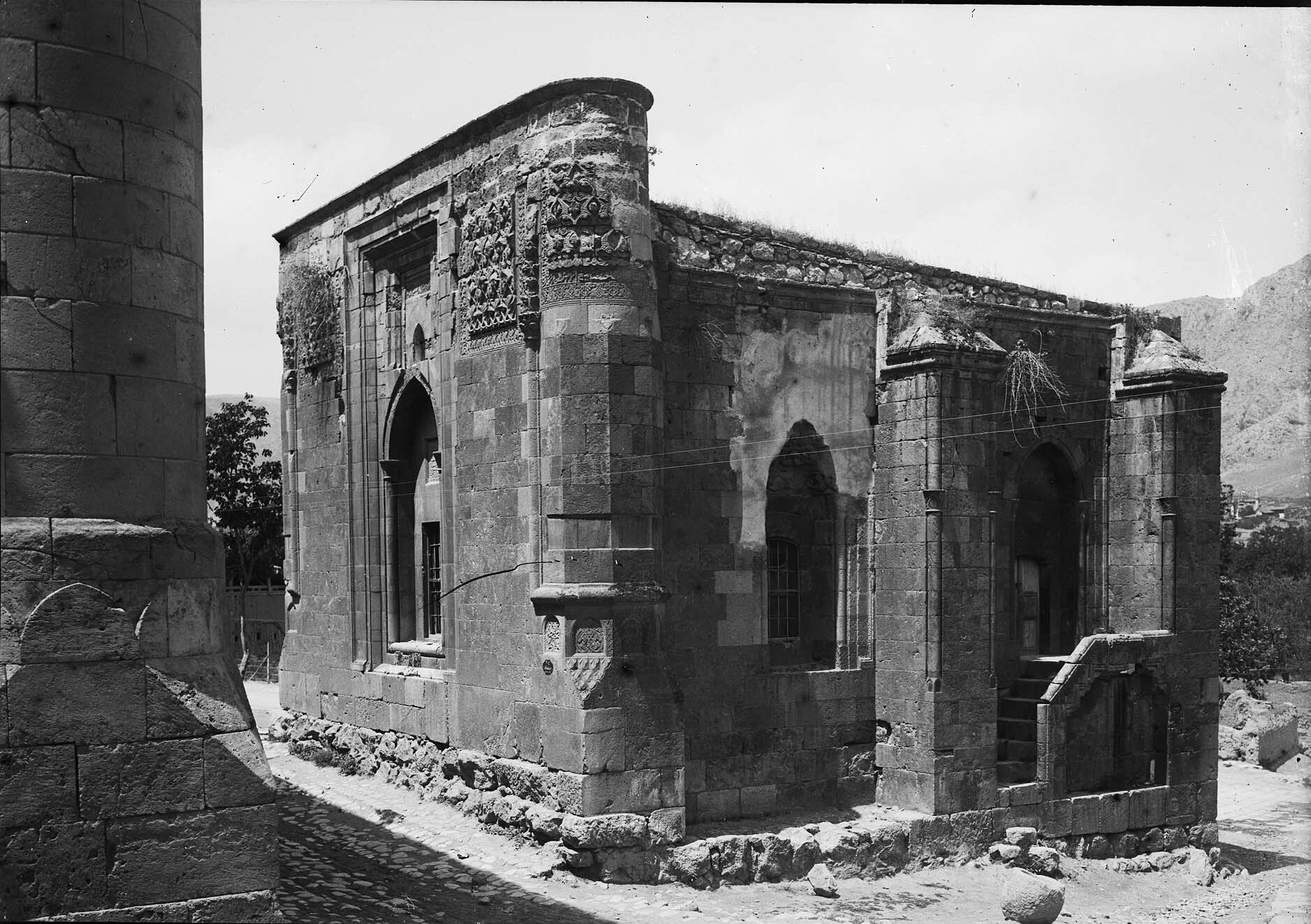 Torumtay Türbesi