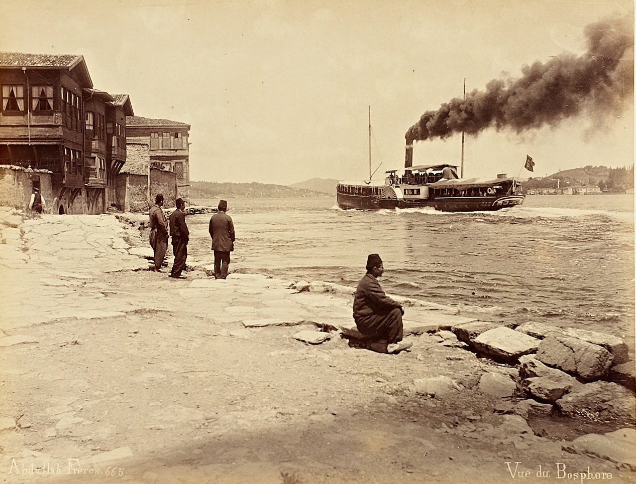 Rumeli Hisarı Sahilinden Boğaziçi