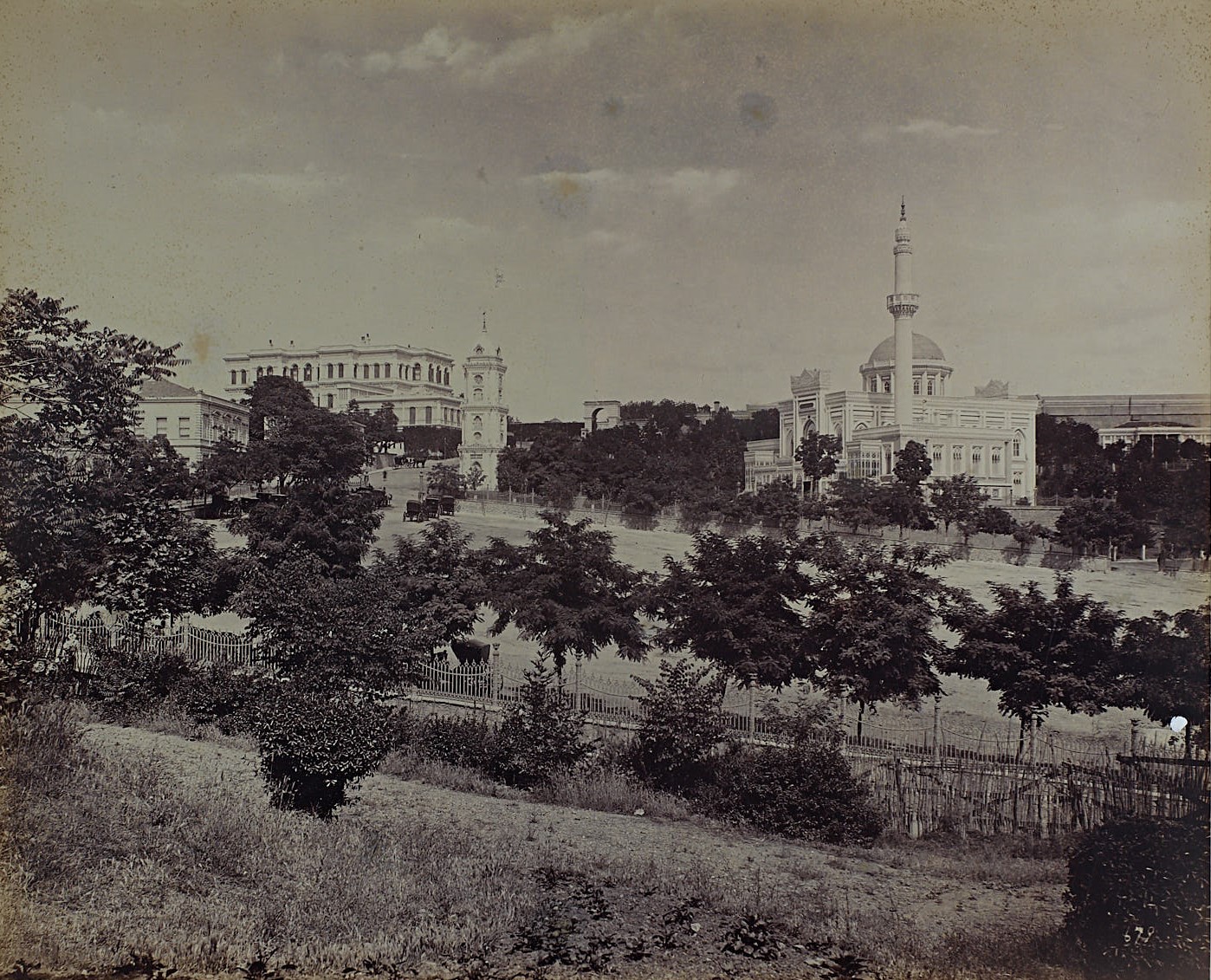 Hamidiye Camii ve Saat Kulesi