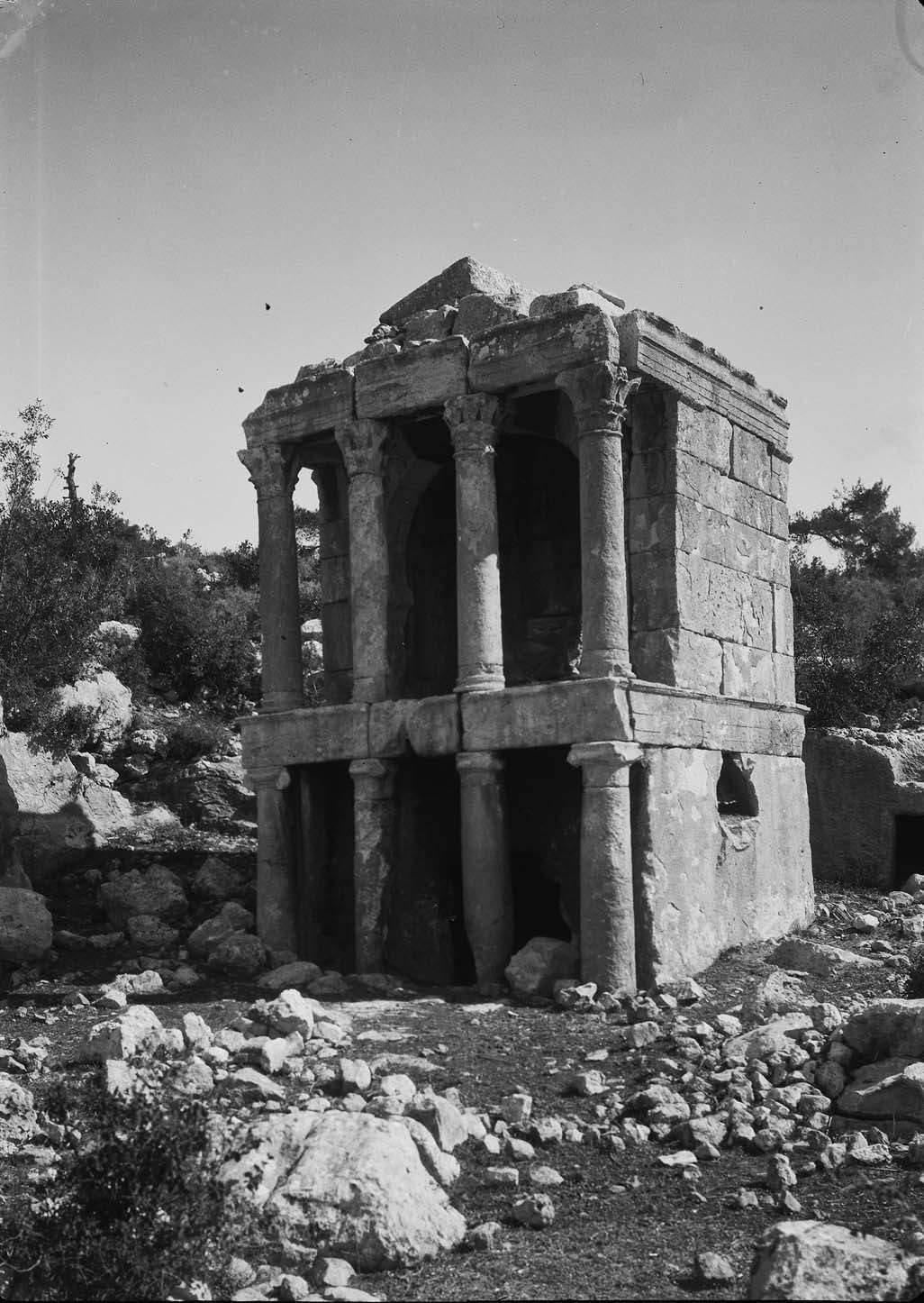 Demircili Upper Monument Grave