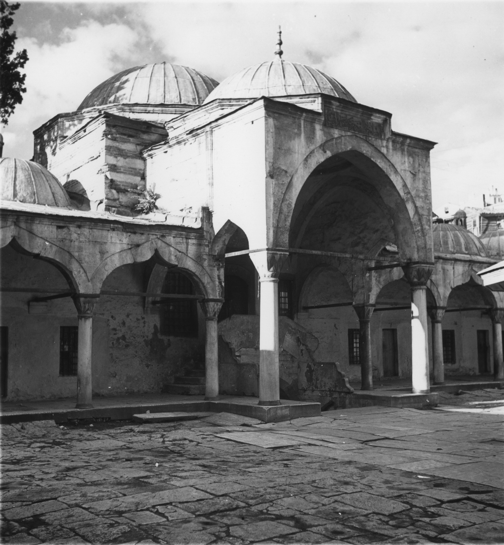 Sokollu Mehmed Paşa Camii Avlusu