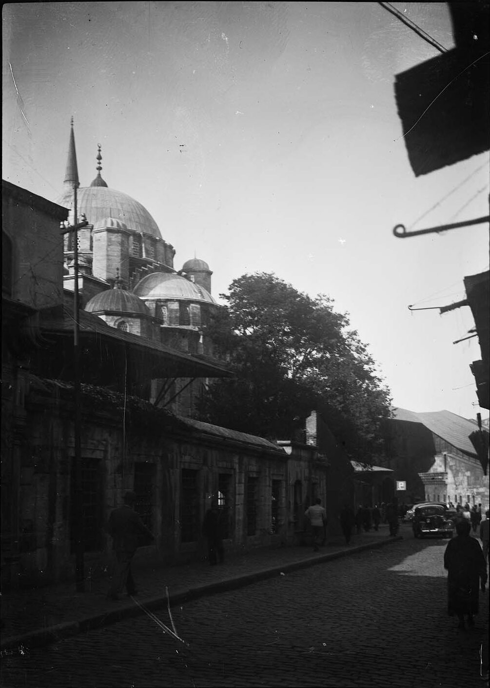 Yeni Cami Caddesi