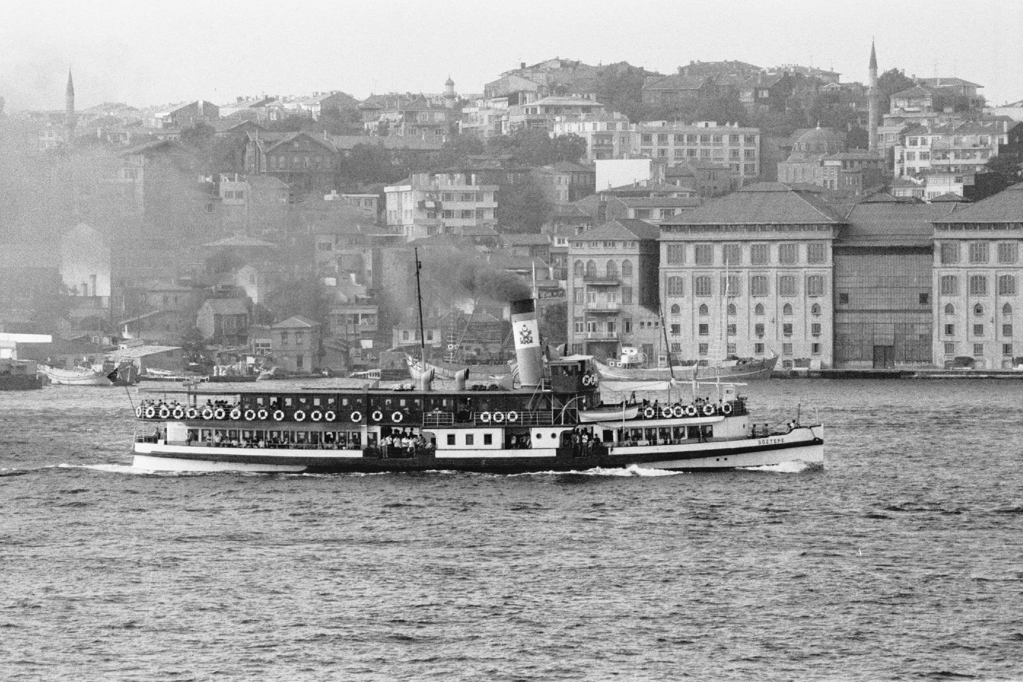 Şemsipaşa Reji Binaları ve Göztepe Vapuru
