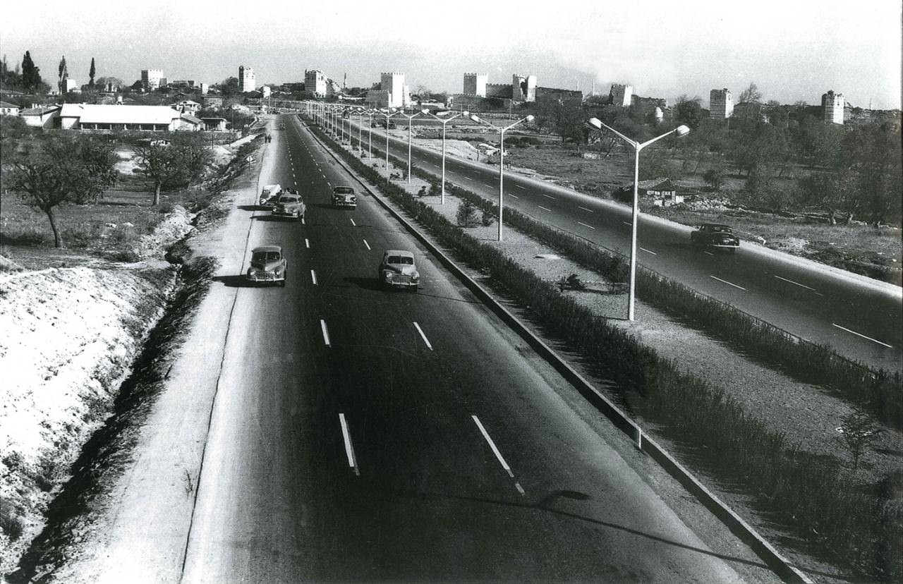 Topkapı – Cevizlibağ