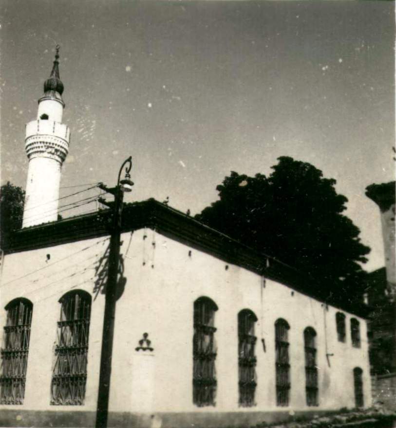 Akbıyık Camii