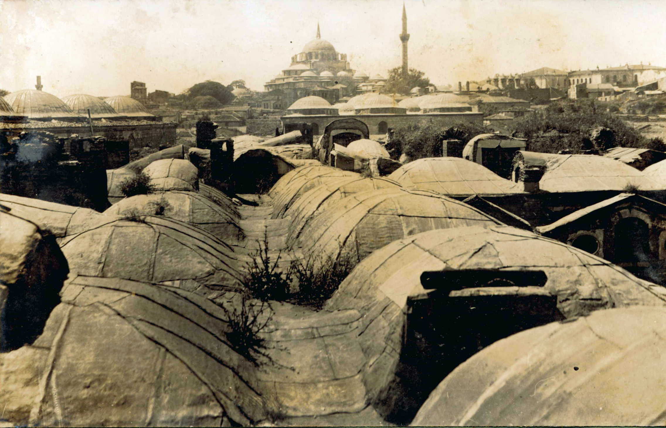 Çuhacı Hanı Çatısından Beyazıt Camii