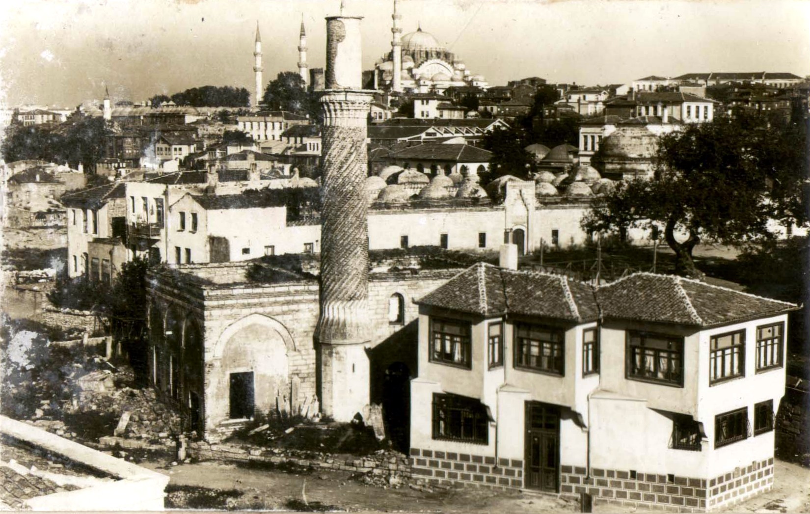 Burmalı Mescit