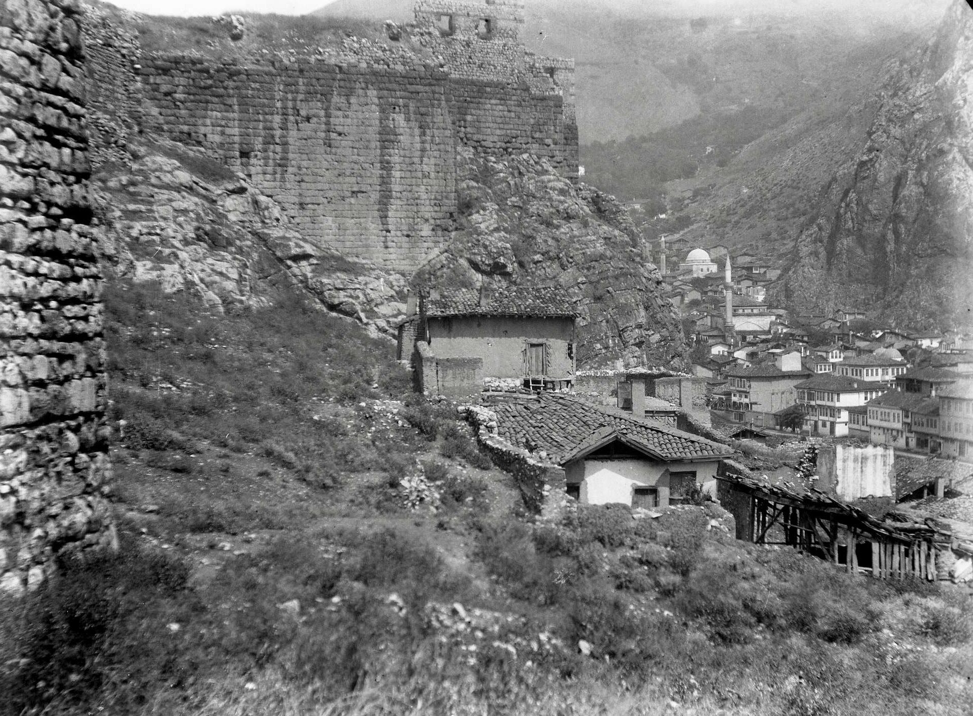 Amasya: Helenistik Surlar