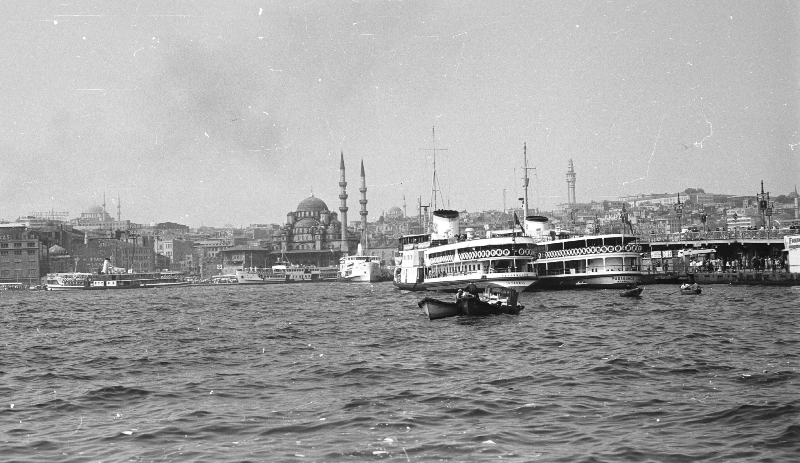 Karaköy’den Yeni Cami’ye Bakış