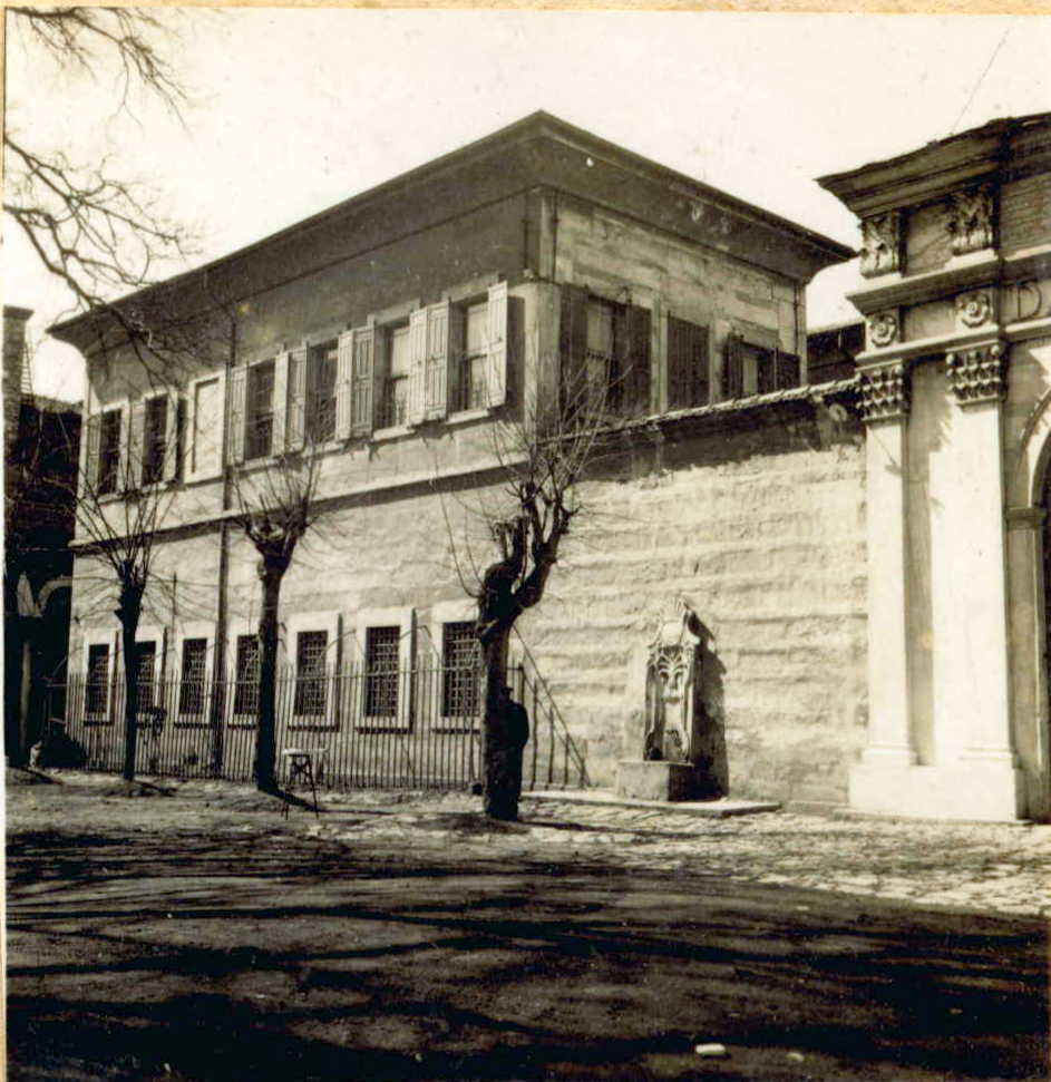 Darphane Kapısı
