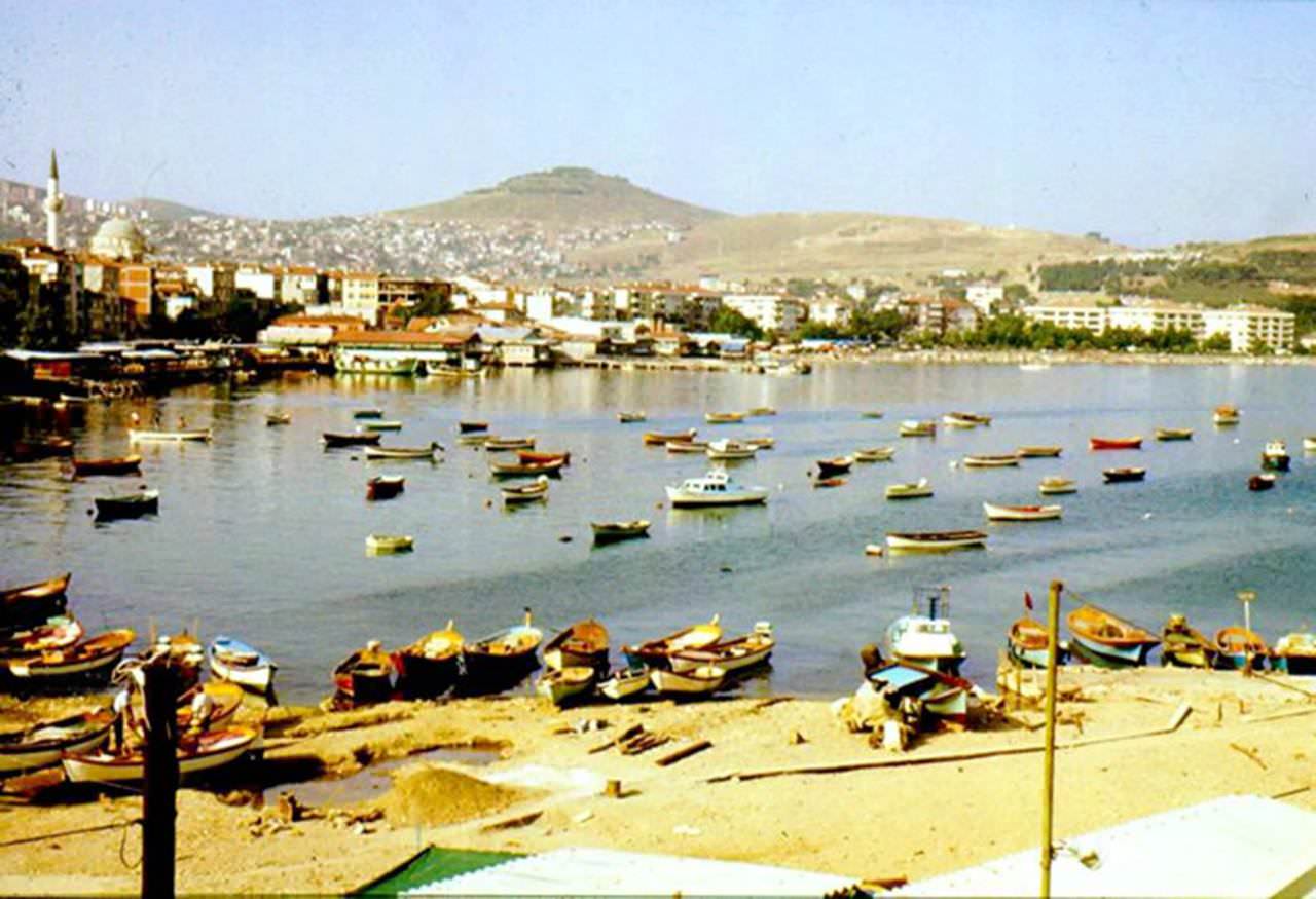 Pendik Koyunda Sandallar