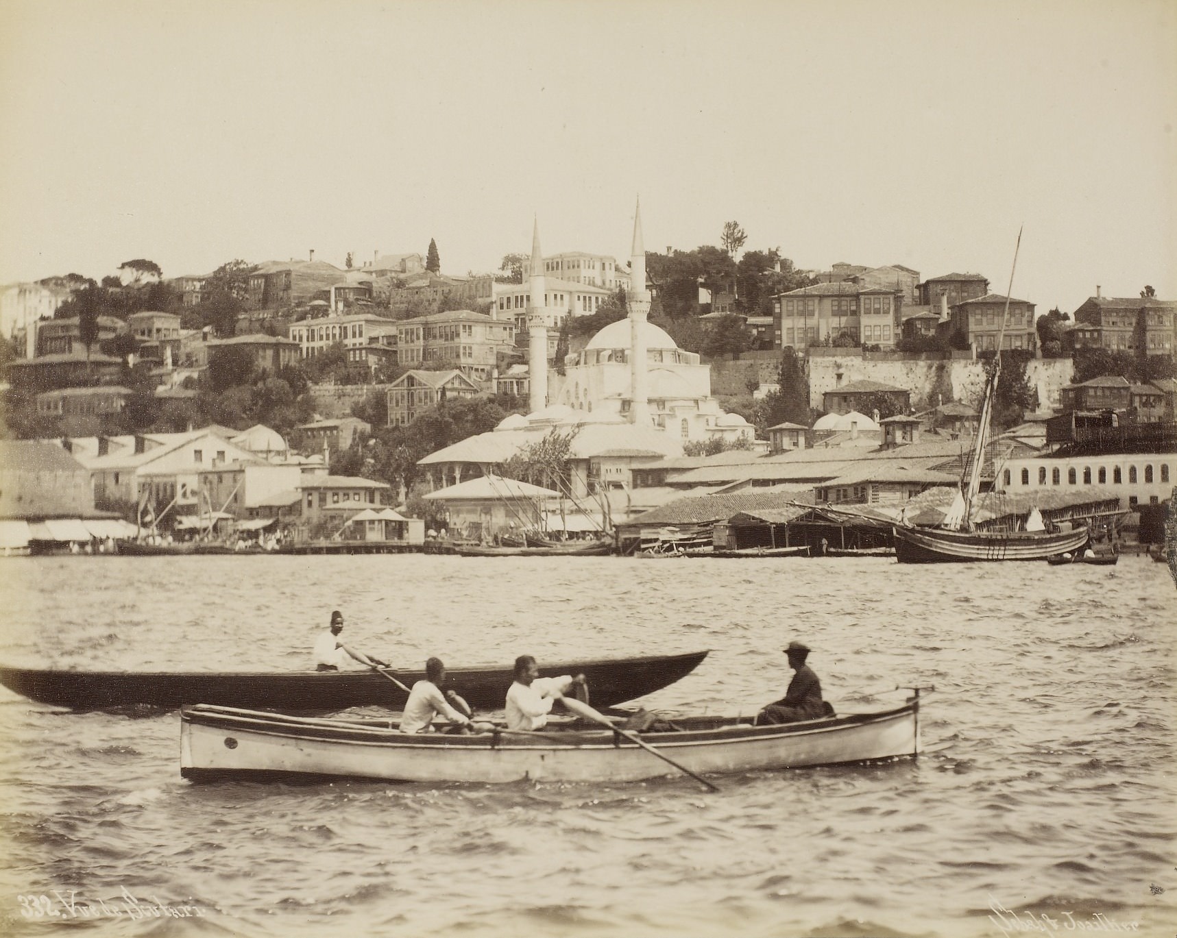 Denizden Üsküdar Görünümü