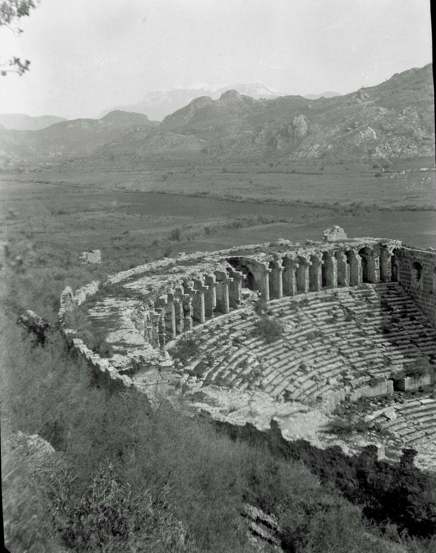 Aspendos Antik Tiyatrosu Yukarıdan Görünümü
