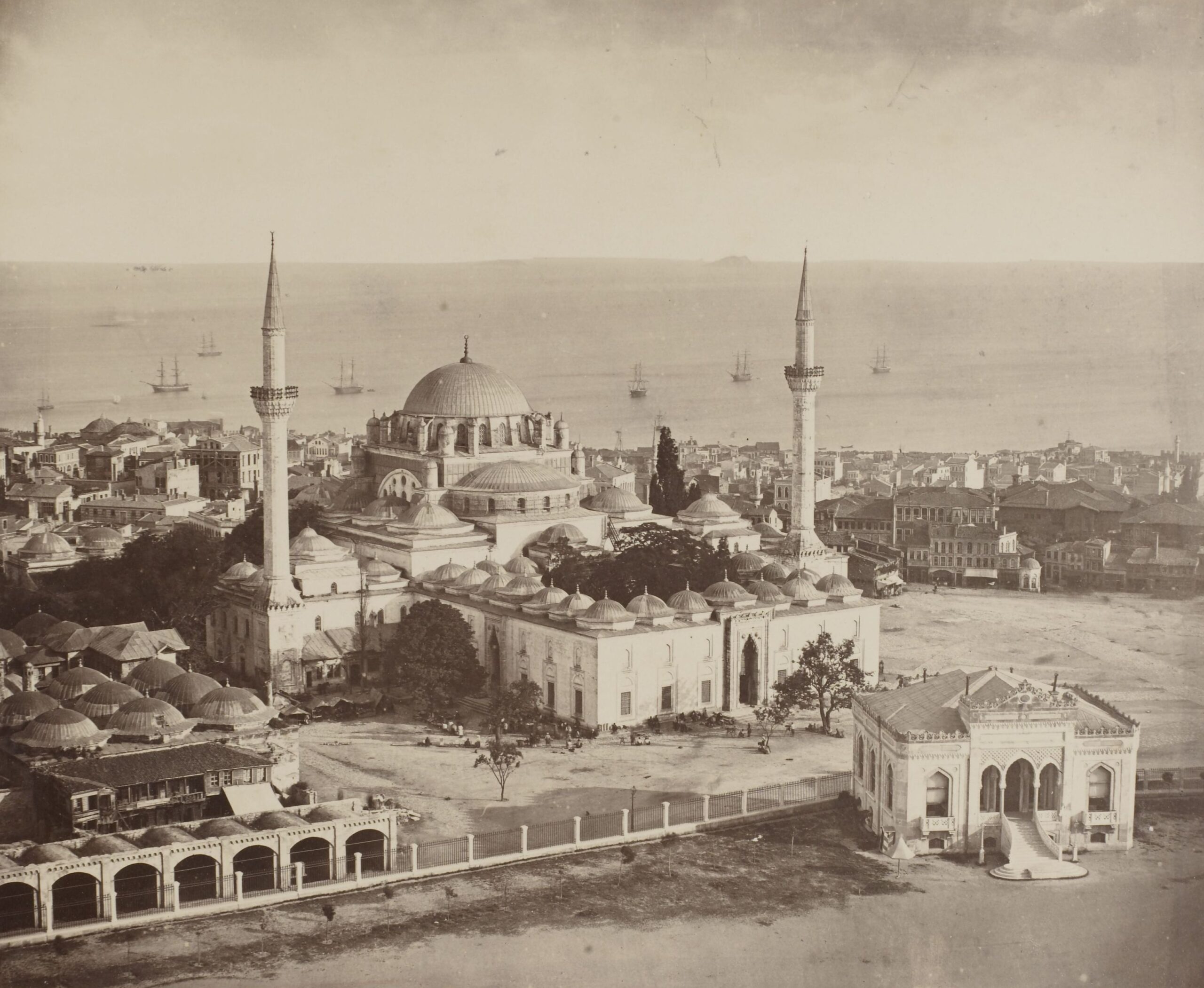 Beyazıt Kulesi’nden Beyazıt Camii