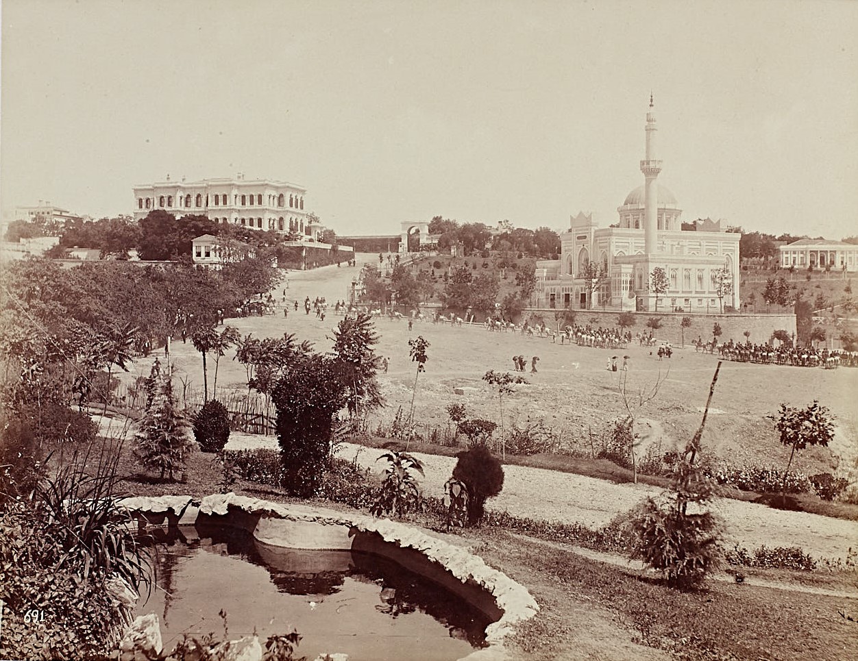 Yıldız Sarayı Büyük Mabeyn Dairesi ve Hamidiye Camii
