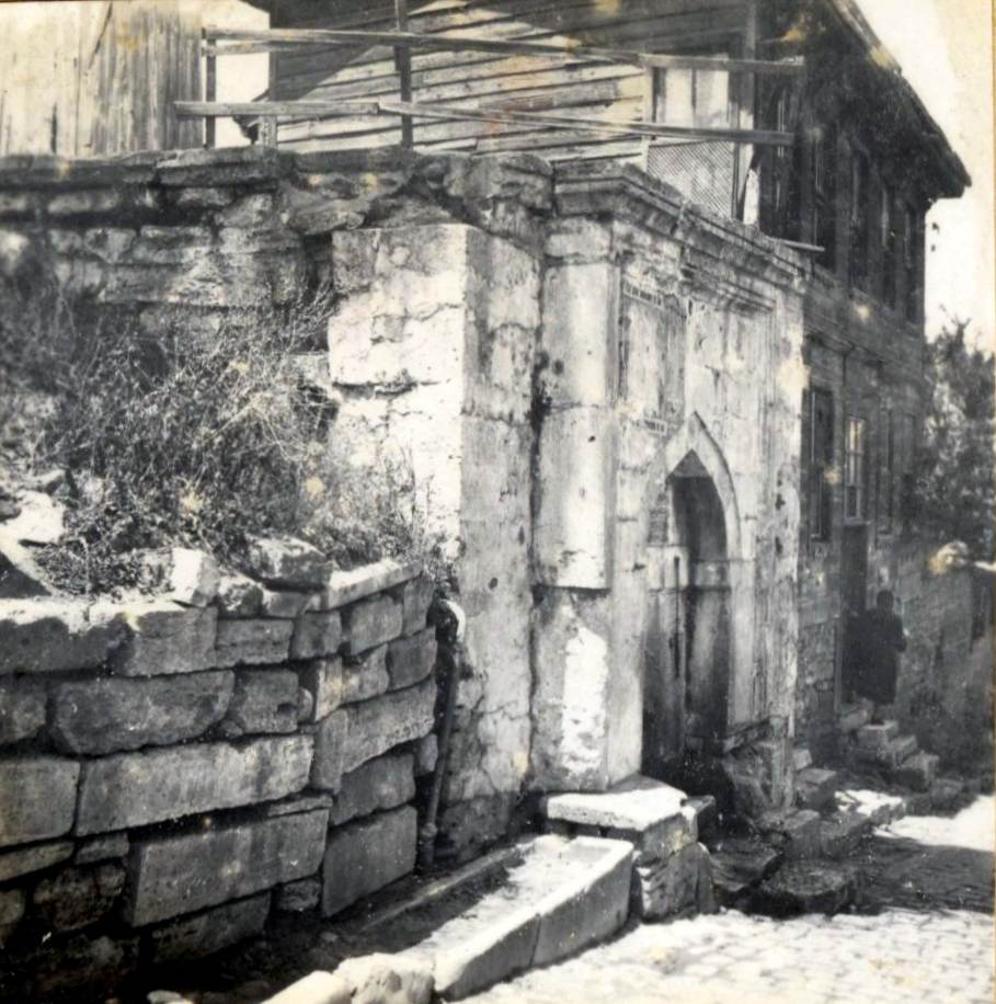 Mühendis Ali Dede Çeşmesi