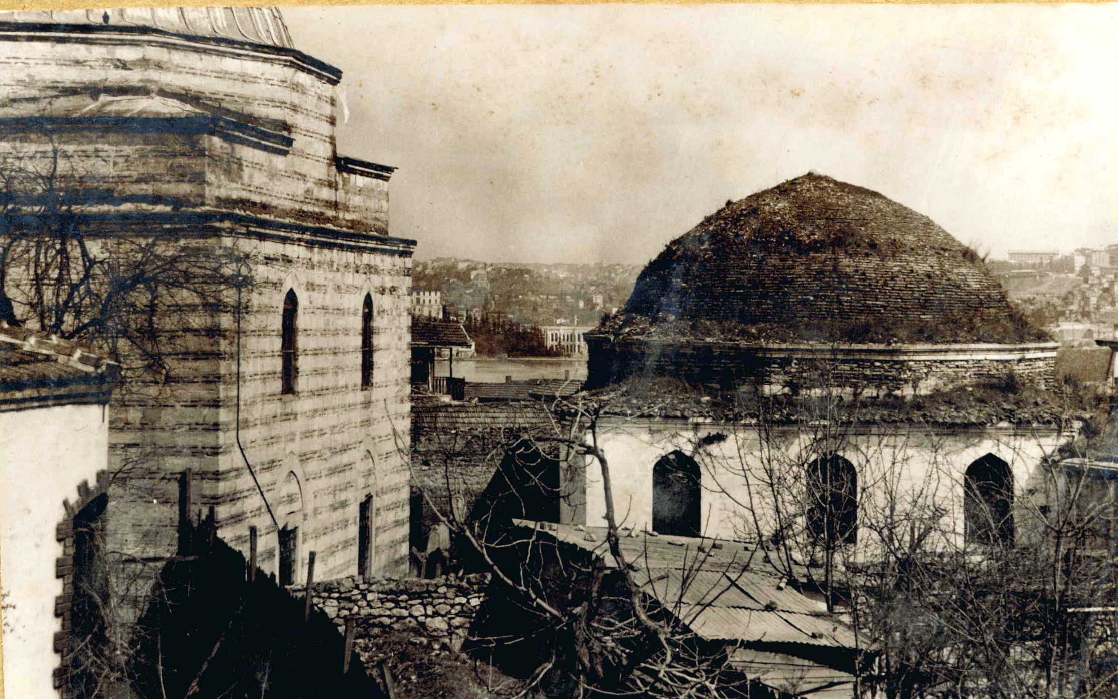 Aşık Paşazade Türbesi
