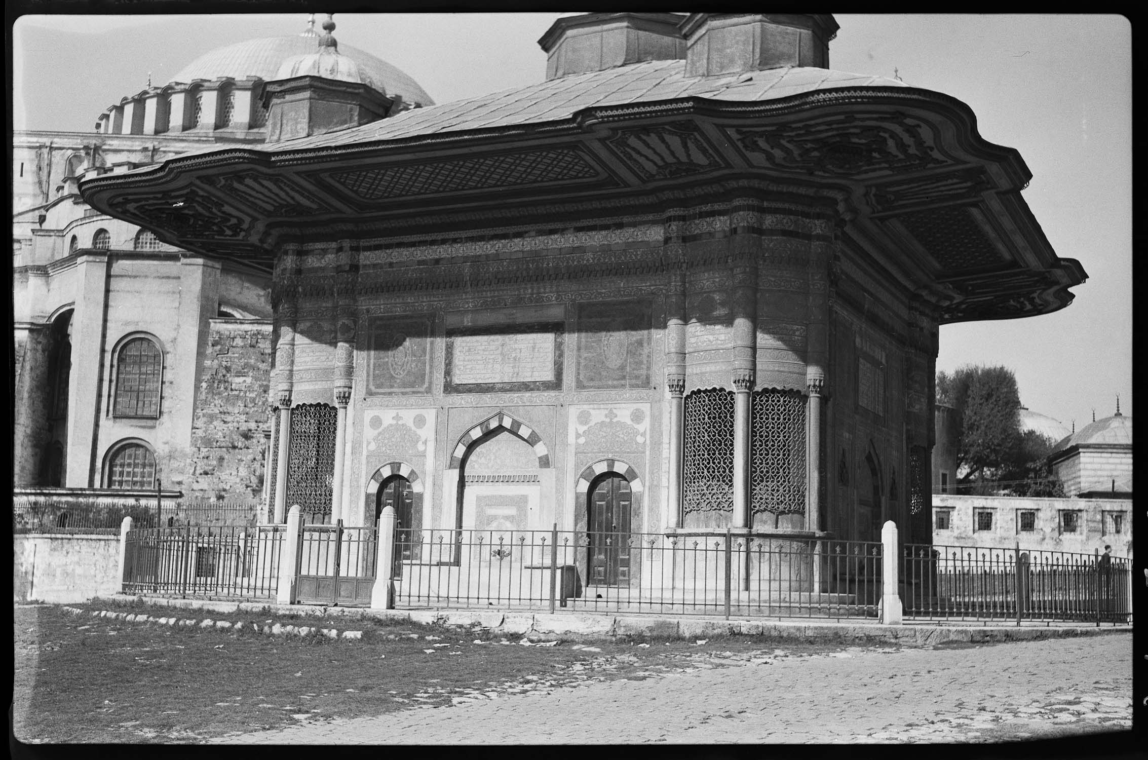 III. Ahmet Sebili ve Çeşmesi