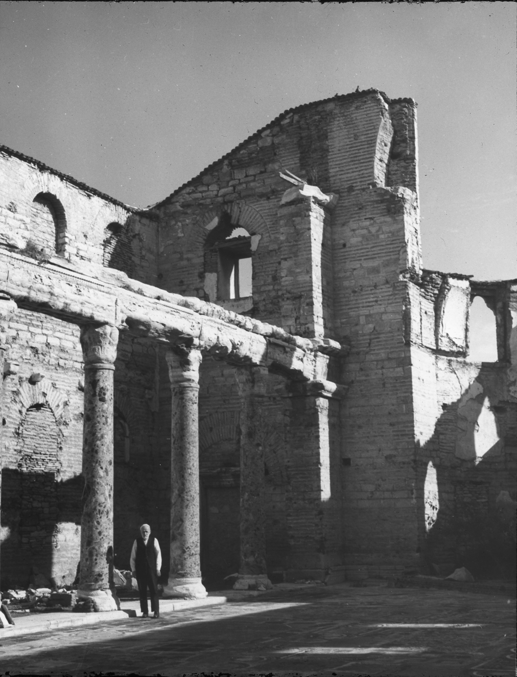 İmrahor İlyas Bey Camii Nef ve Kuzey Koridoru
