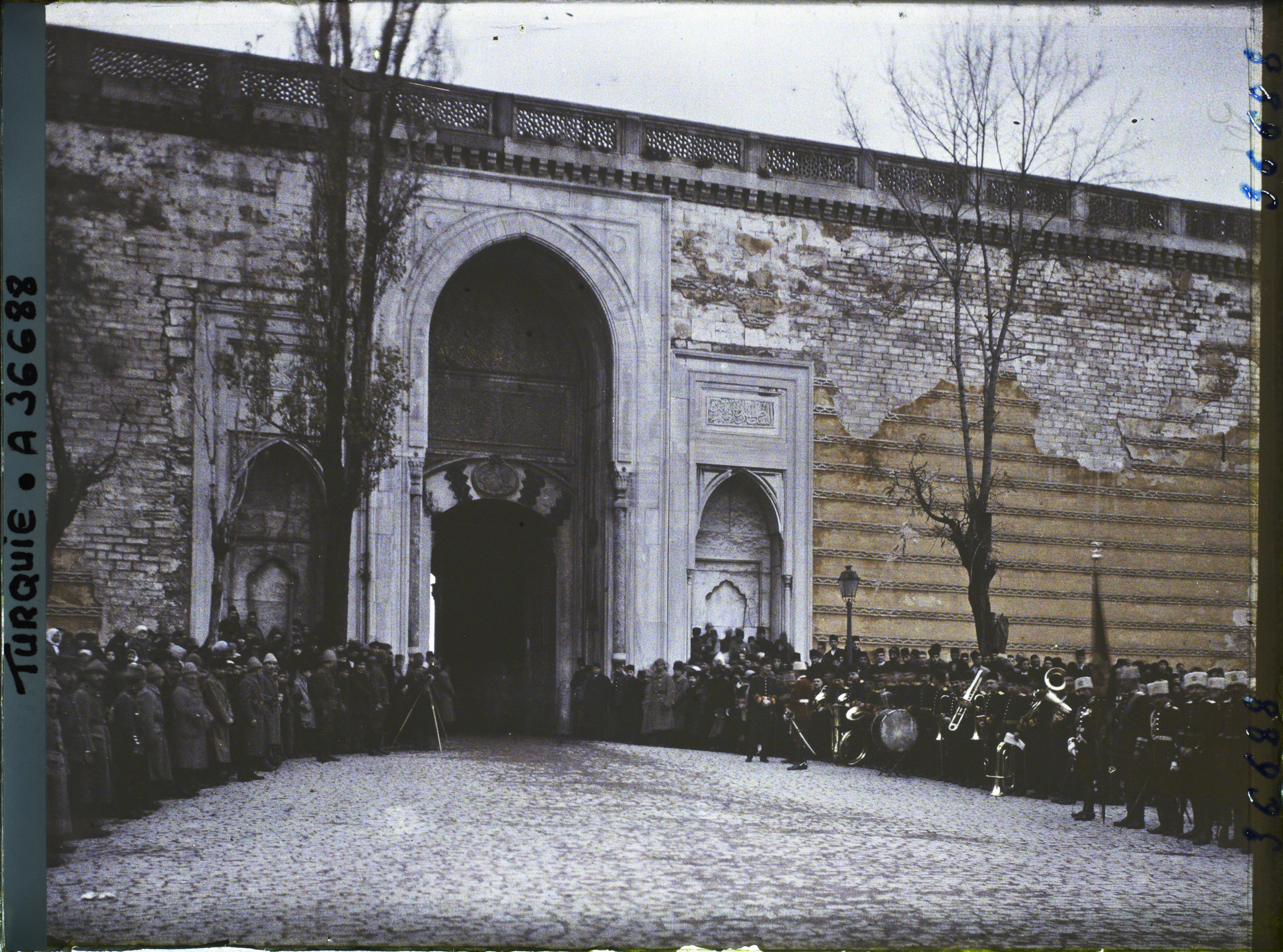 Halife Abdülmecid İçin Düzenlenen Tören