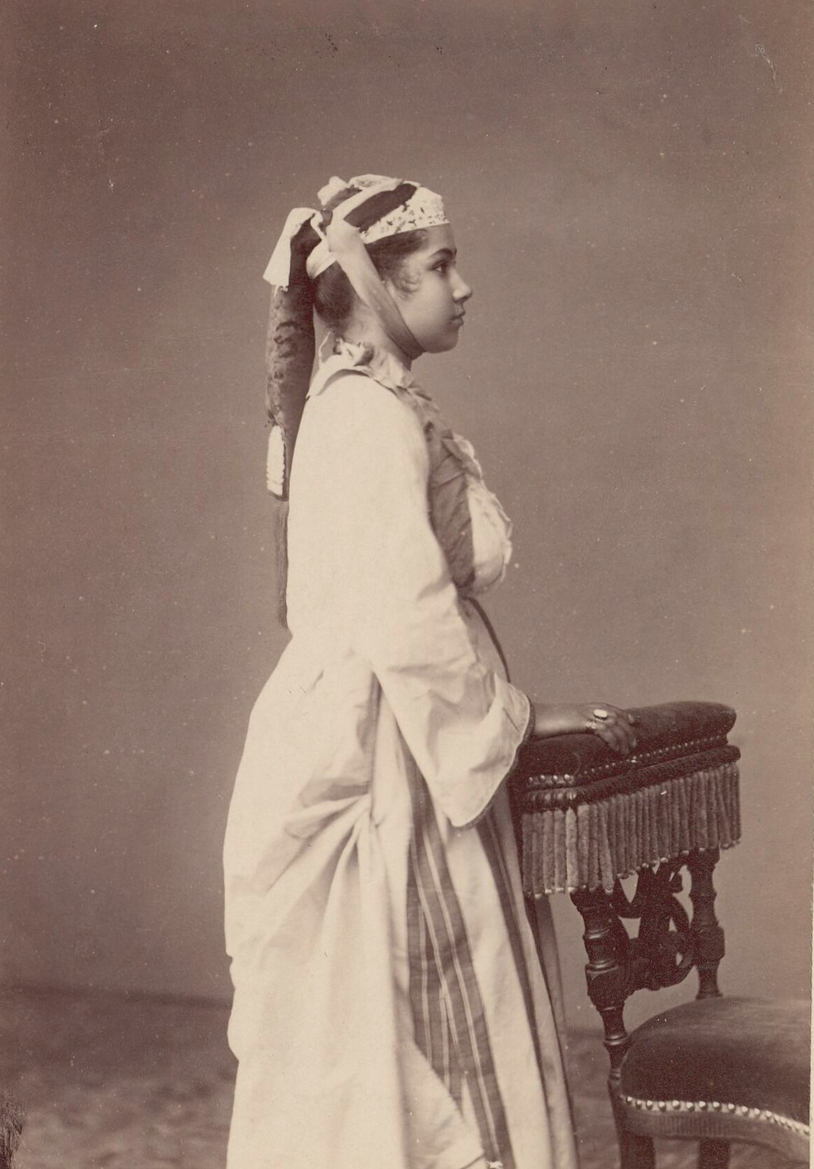Genç Yahudi Kadın
