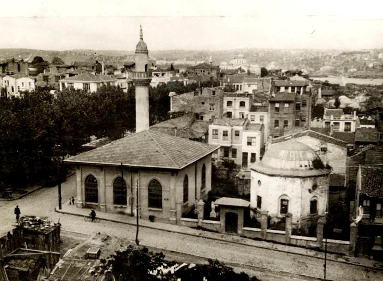 Tezgahçılar Camii